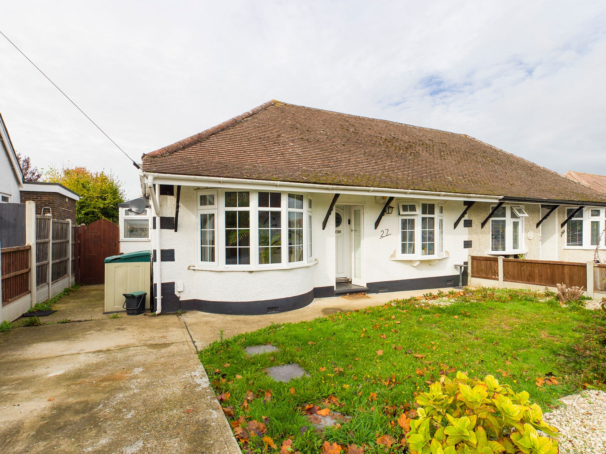 2 bed semidetached bungalow for sale in Northern Avenue, Benfleet SS7