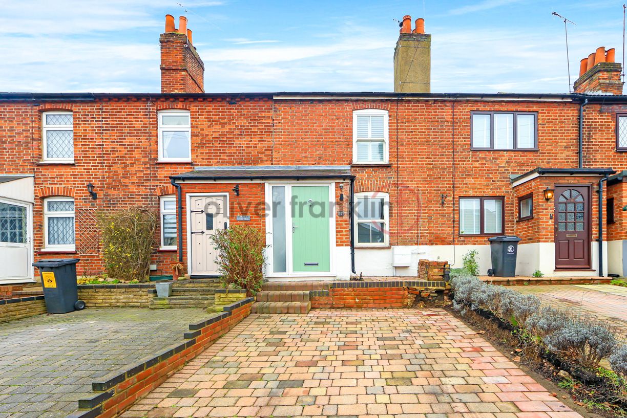 2 bed terraced house for sale in London Road, Abridge RM4 Zoopla