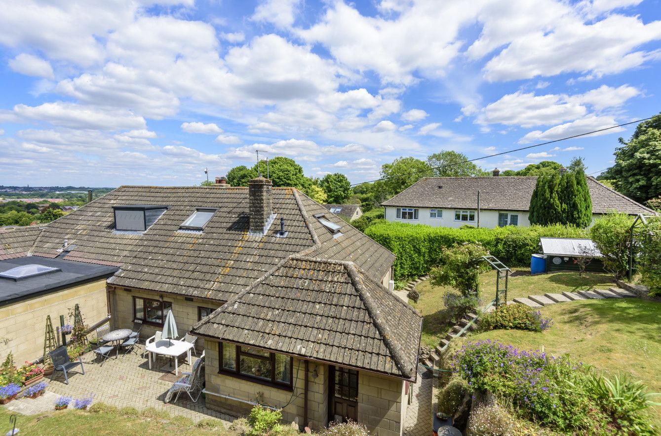 3 bed bungalow for sale in Priors Hill, Wroughton, Swindon SN4 Zoopla