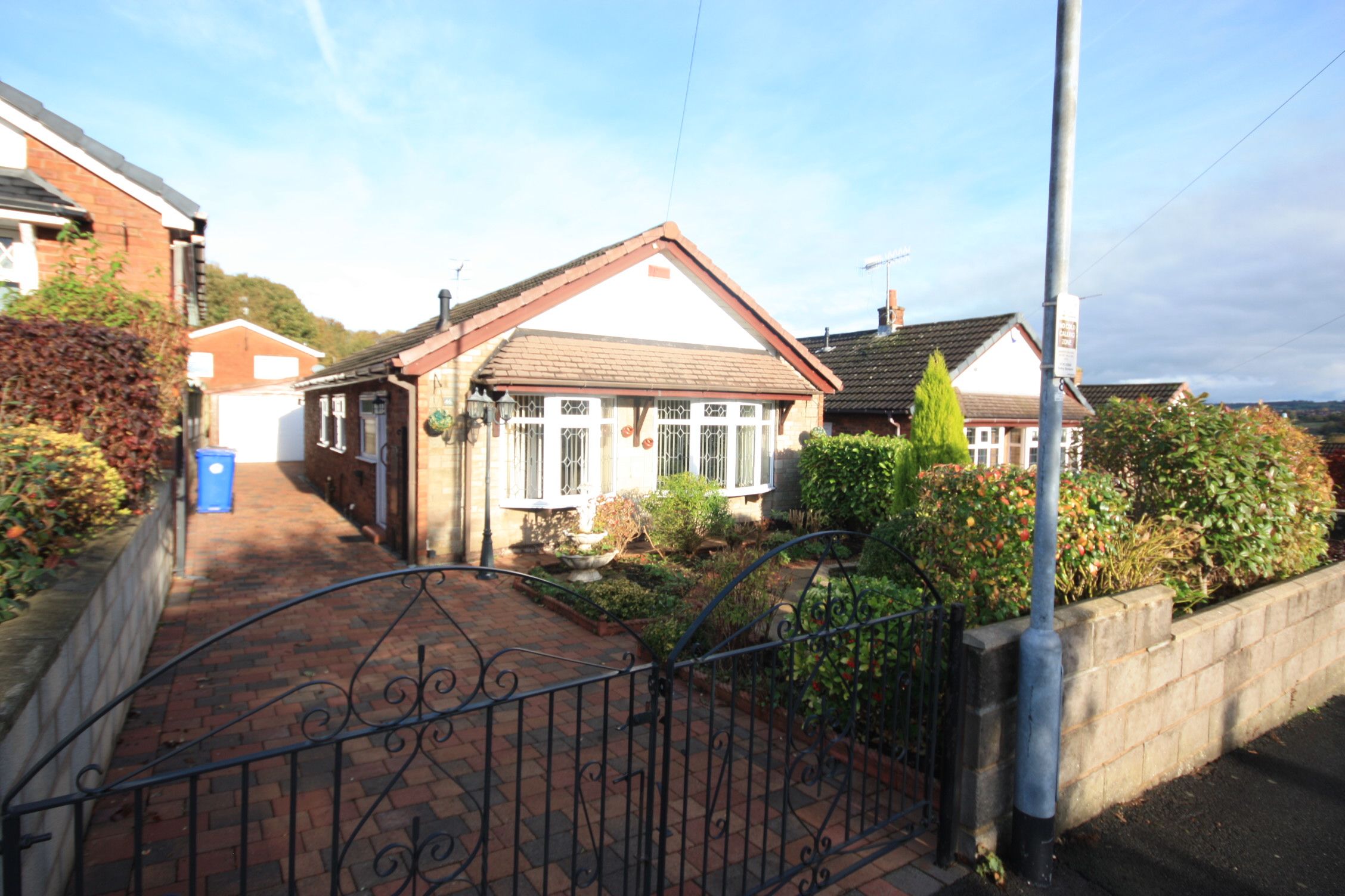 3 bed detached bungalow for sale in Merrion Drive, Bradeley, StokeOn
