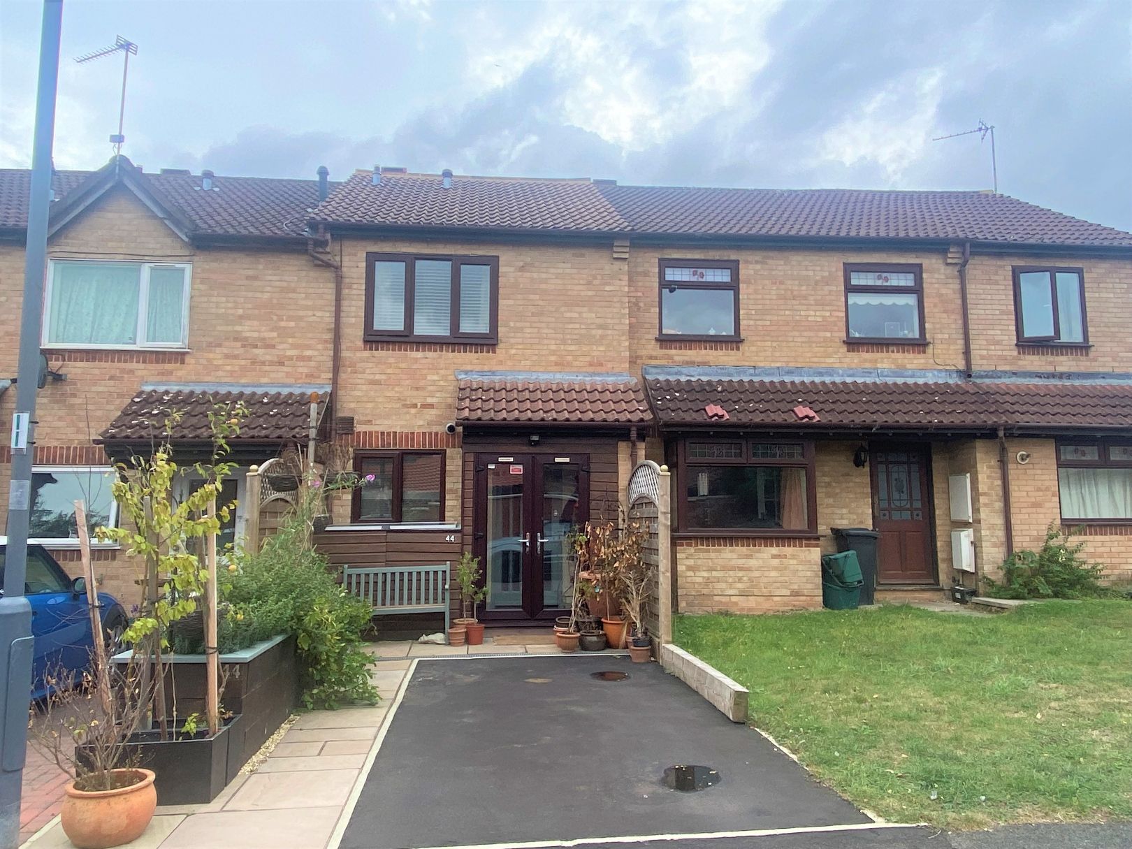 2 bed terraced house for sale in Primrose Drive, Thornbury, Bristol