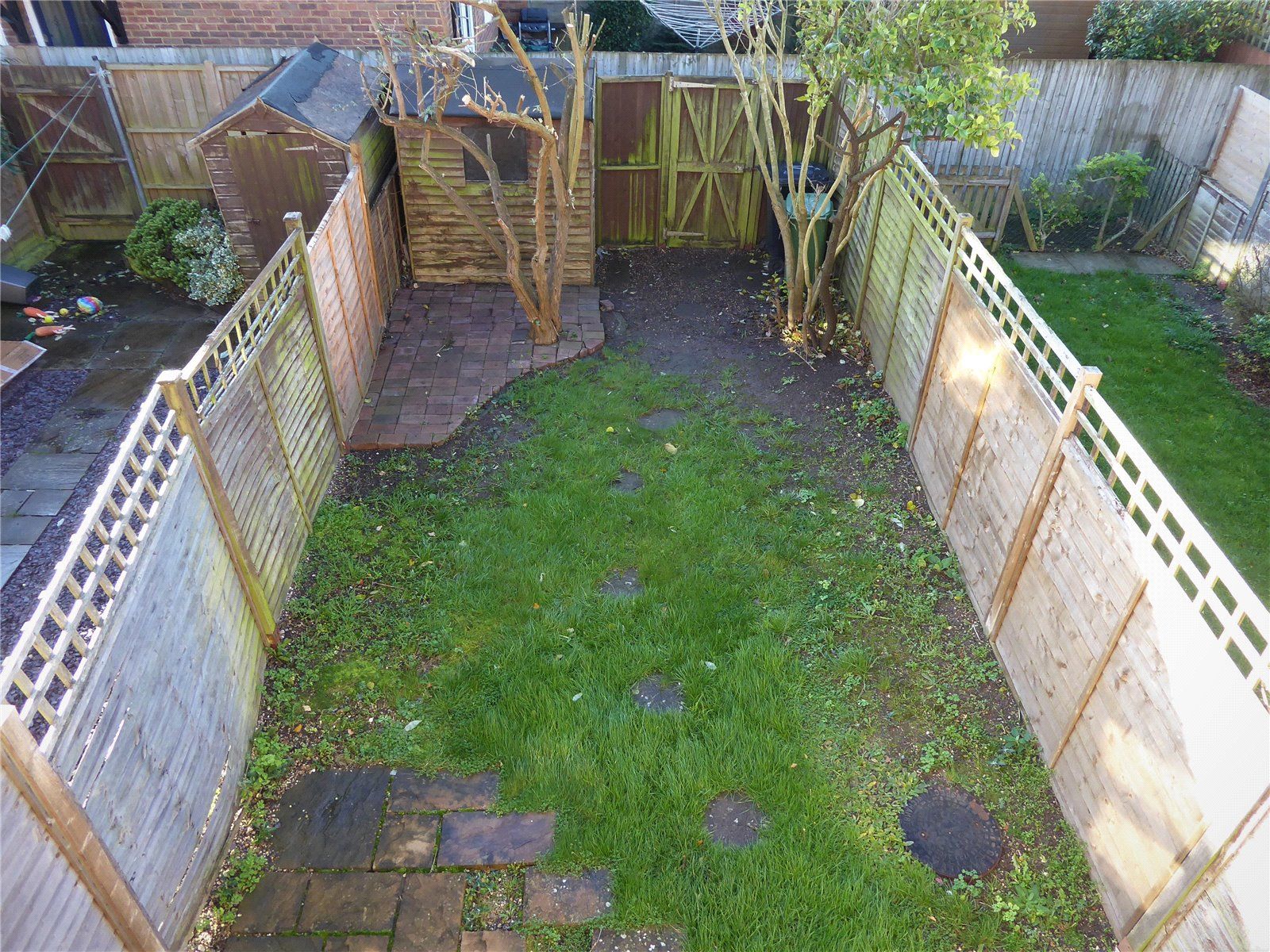 2 bed terraced house to rent in Lords Terrace, High Street, Eaton Bray, Dunstable, Bedfordshire