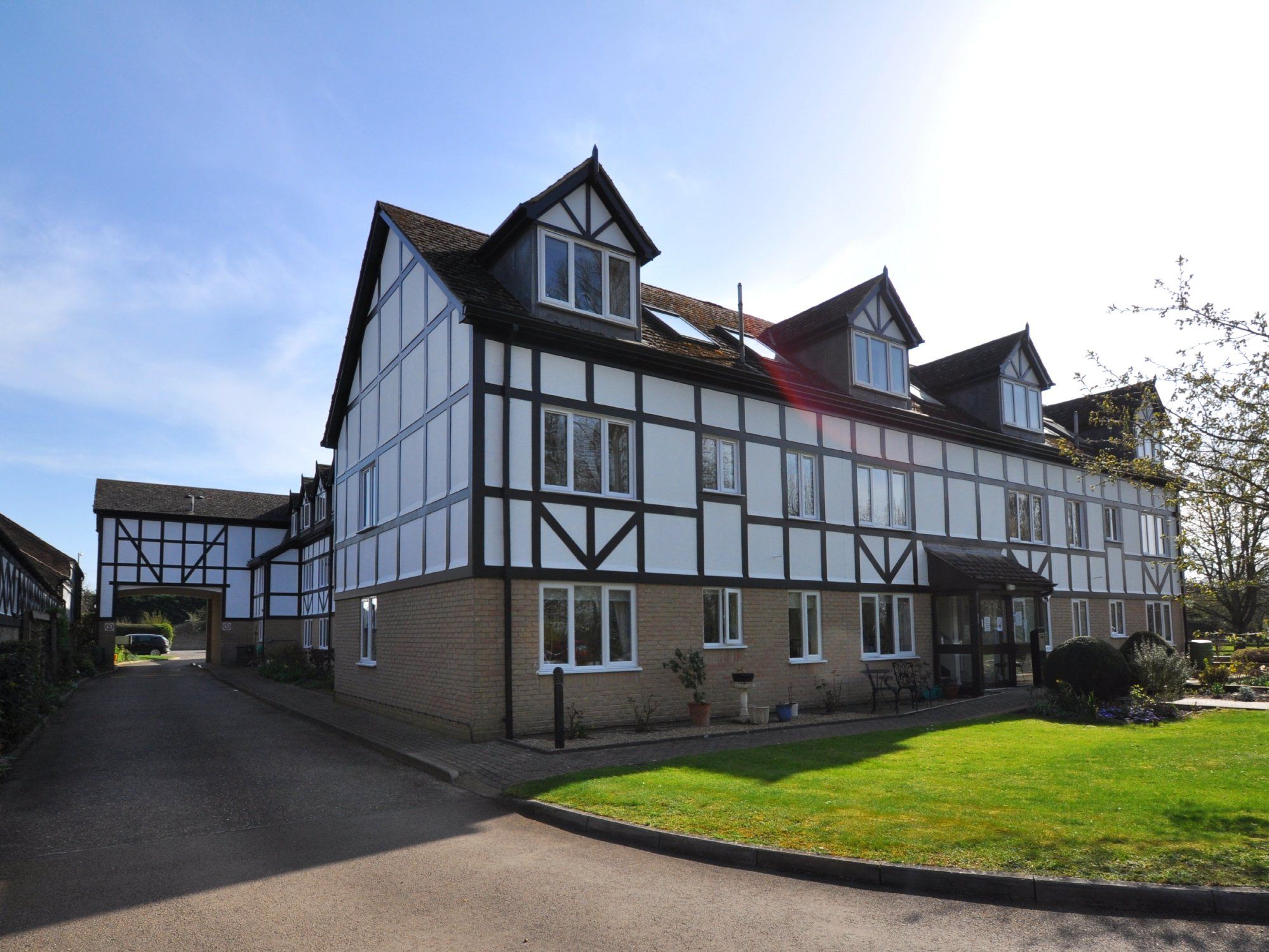 West Side, St. Peters Road, Huntingdon PE29  