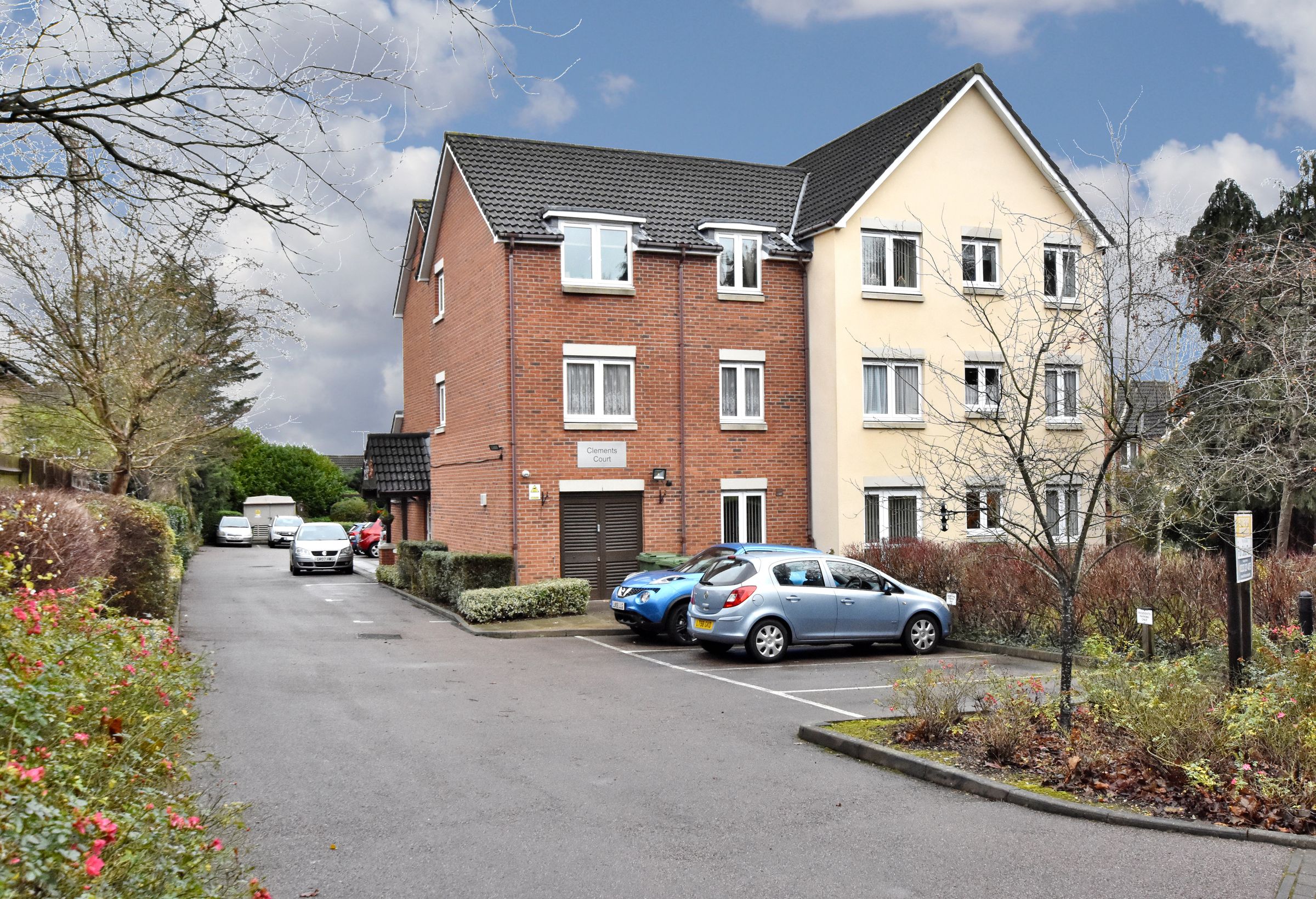 1 bed property for sale in Clements Court, Sheepcot Lane, Watford WD25