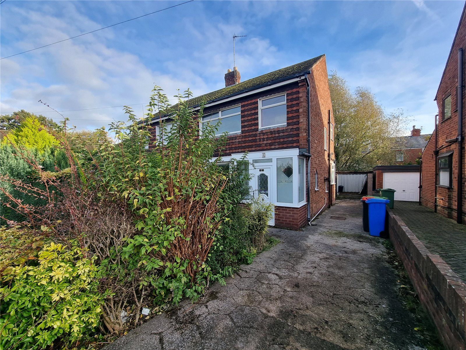 3 bed semidetached house for sale in Sandyforth Avenue, Thornton