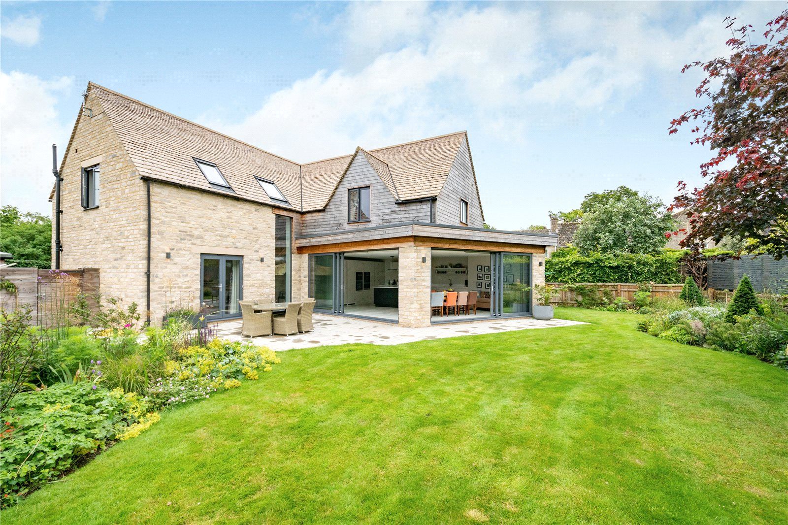 3 bed detached house for sale in Strawberry Lane, Meysey Hampton