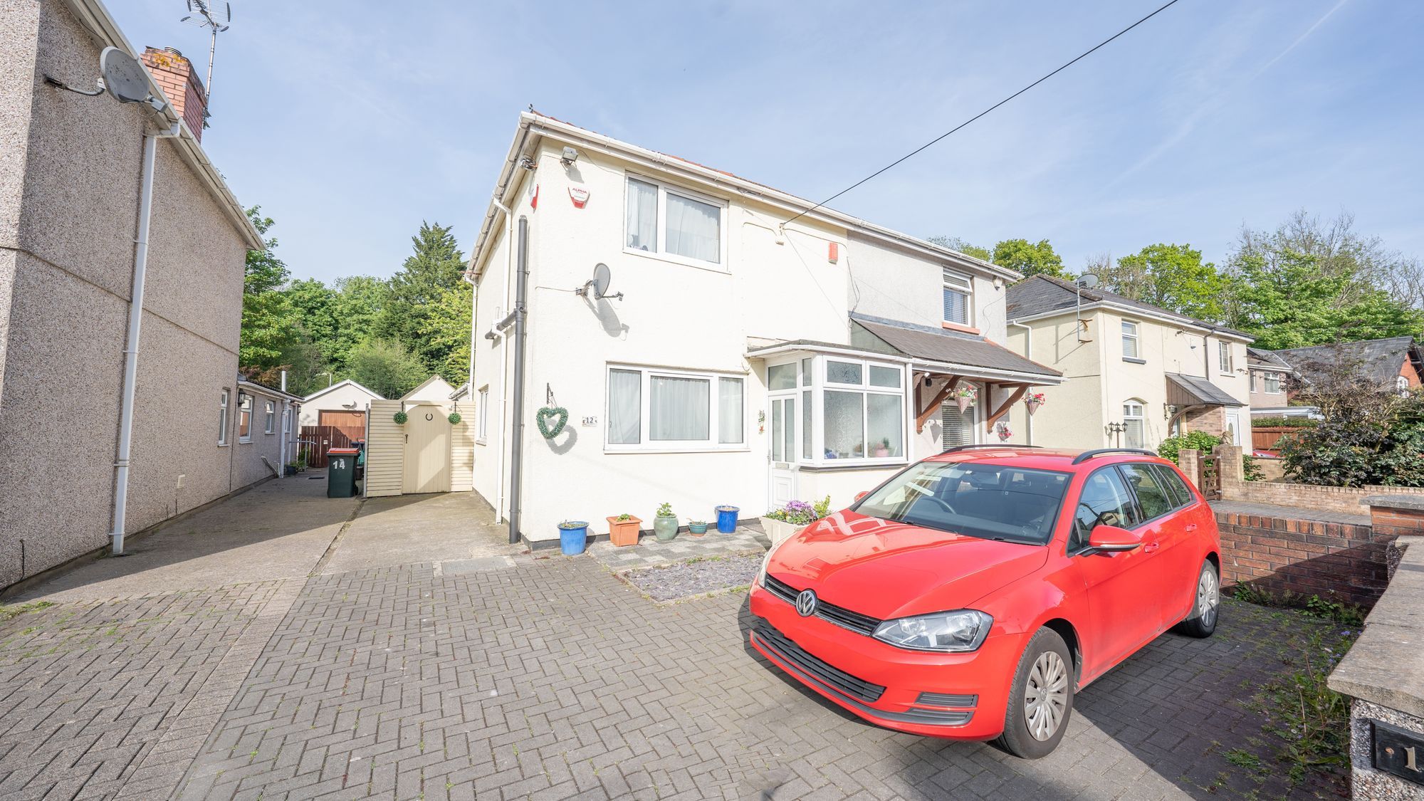 3 bed semidetached house for sale in Western Valley Road, Rogerstone NP10 Zoopla