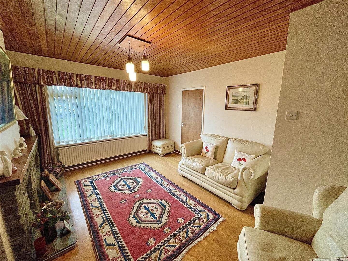 5 bed semidetached house for sale in Maes Y Gwernen Drive