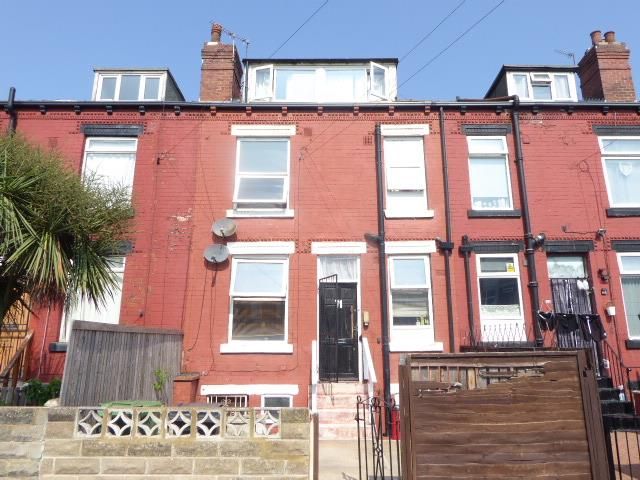 Clifton Grove, Harehills LS9