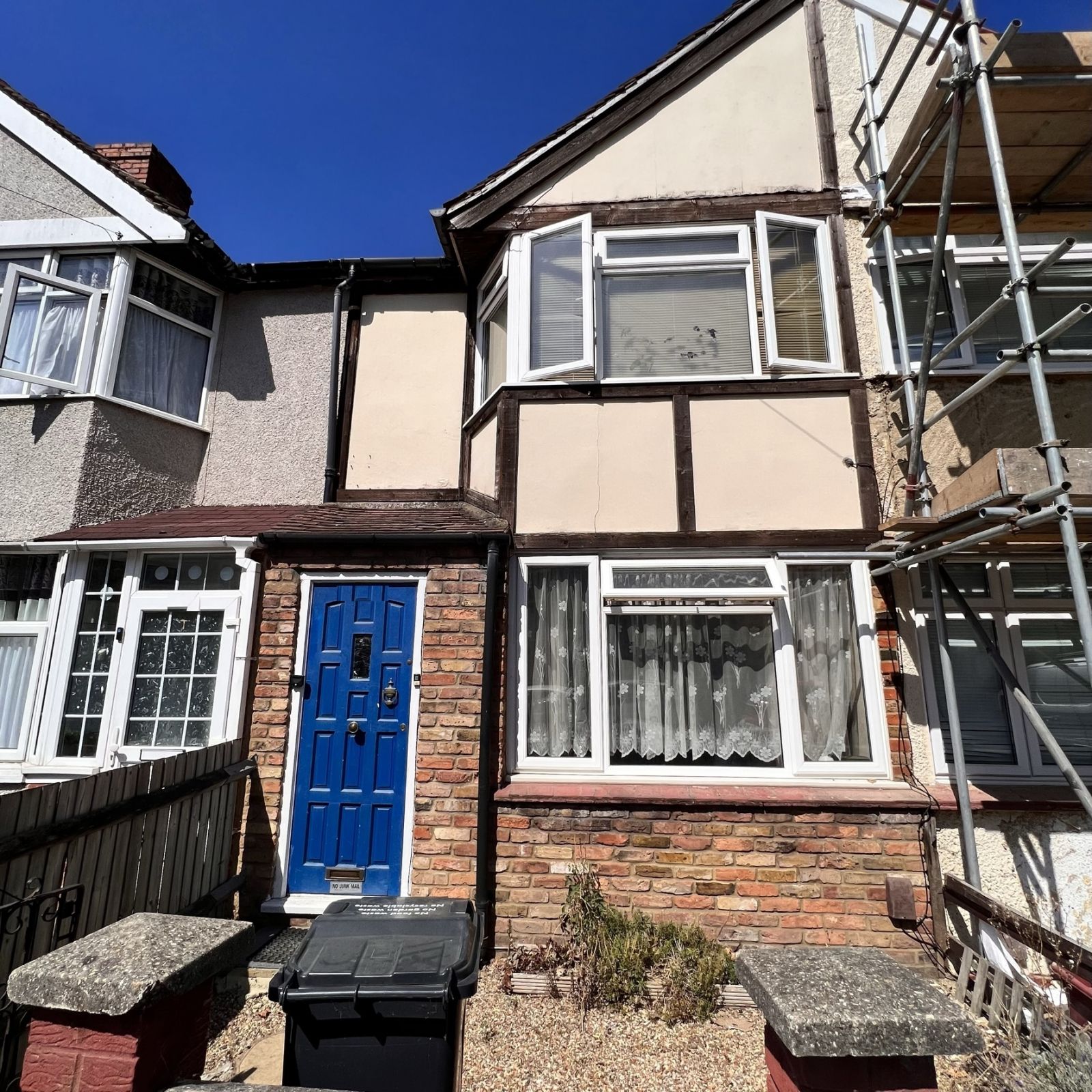 3 bed terraced house for sale in Saxon Avenue, Feltham TW13 Zoopla
