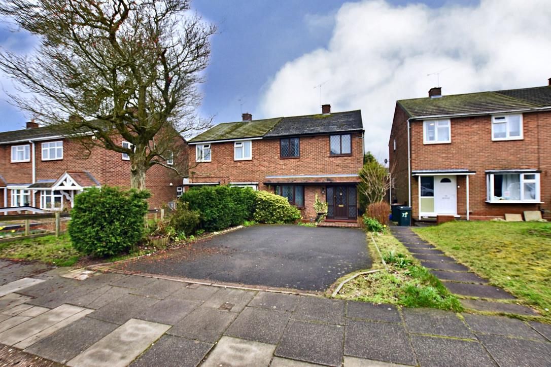 3 bed semidetached house for sale in Barnfield Avenue, Allesley