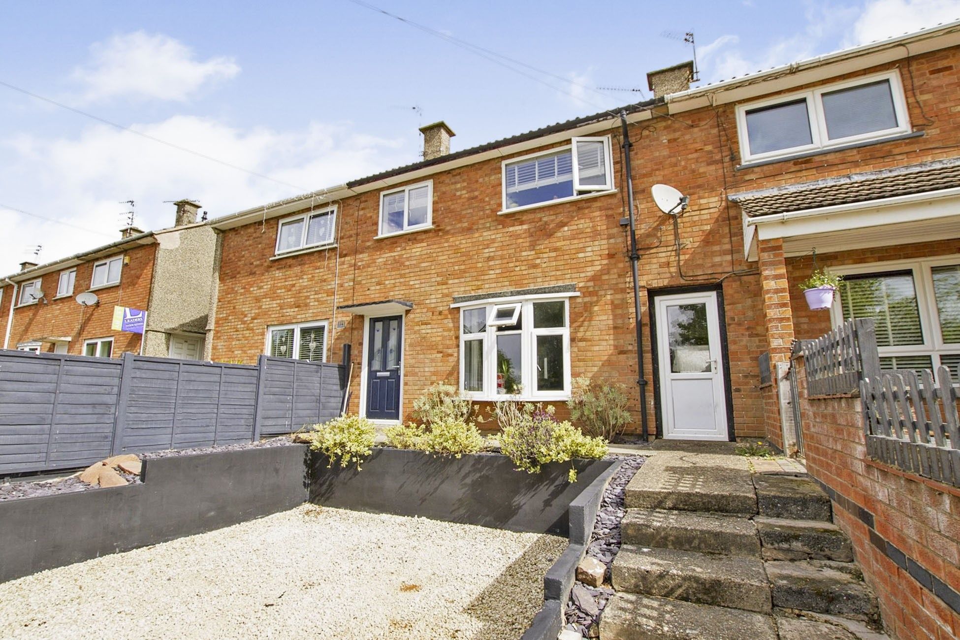 3 bed terraced house for sale in Featherstone Drive, Glen Parva, Leicester LE2 Zoopla