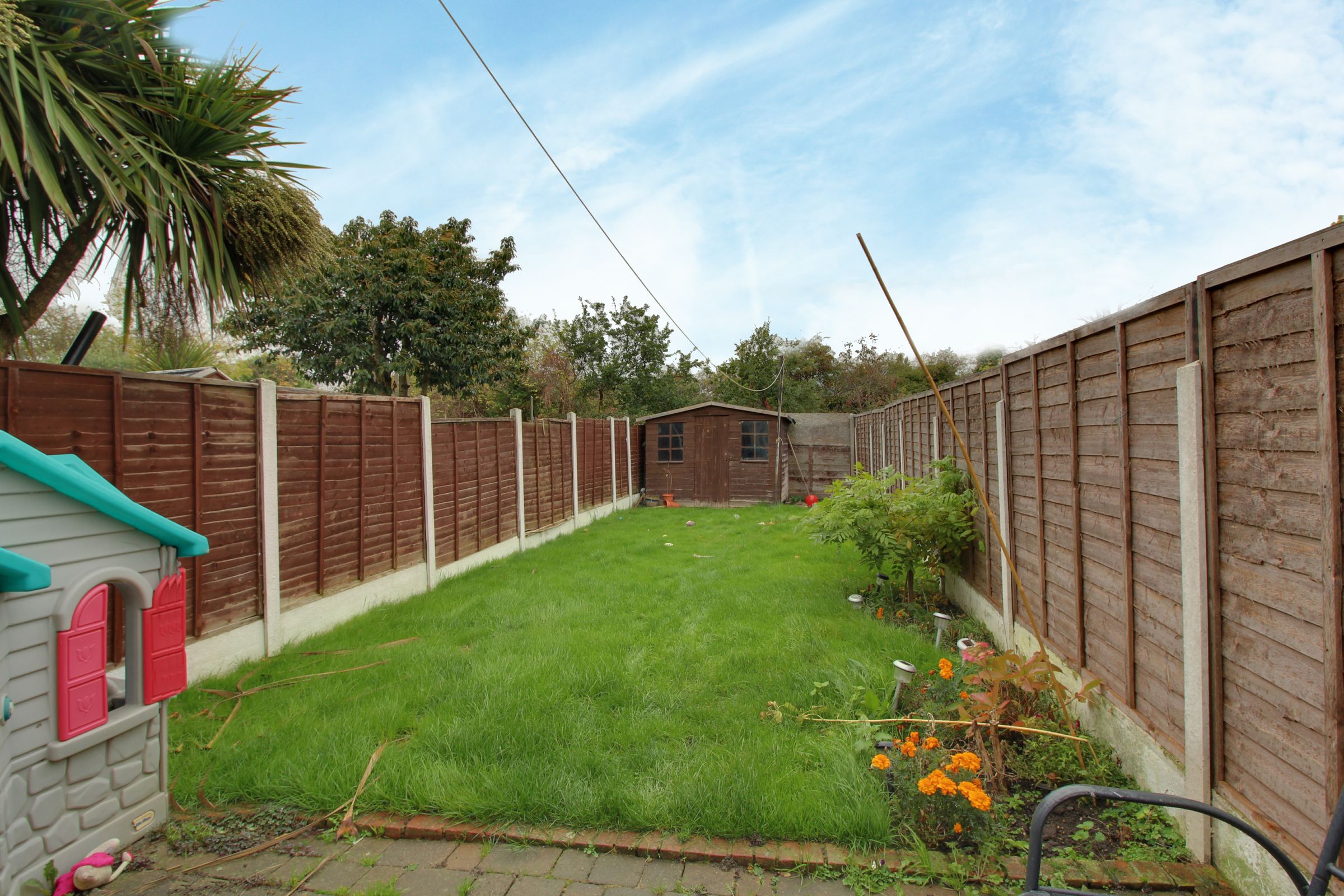 3 bed terraced house for sale in Teddington Villas, Shakespeare Drive, WestcliffOnSea SS0 Zoopla