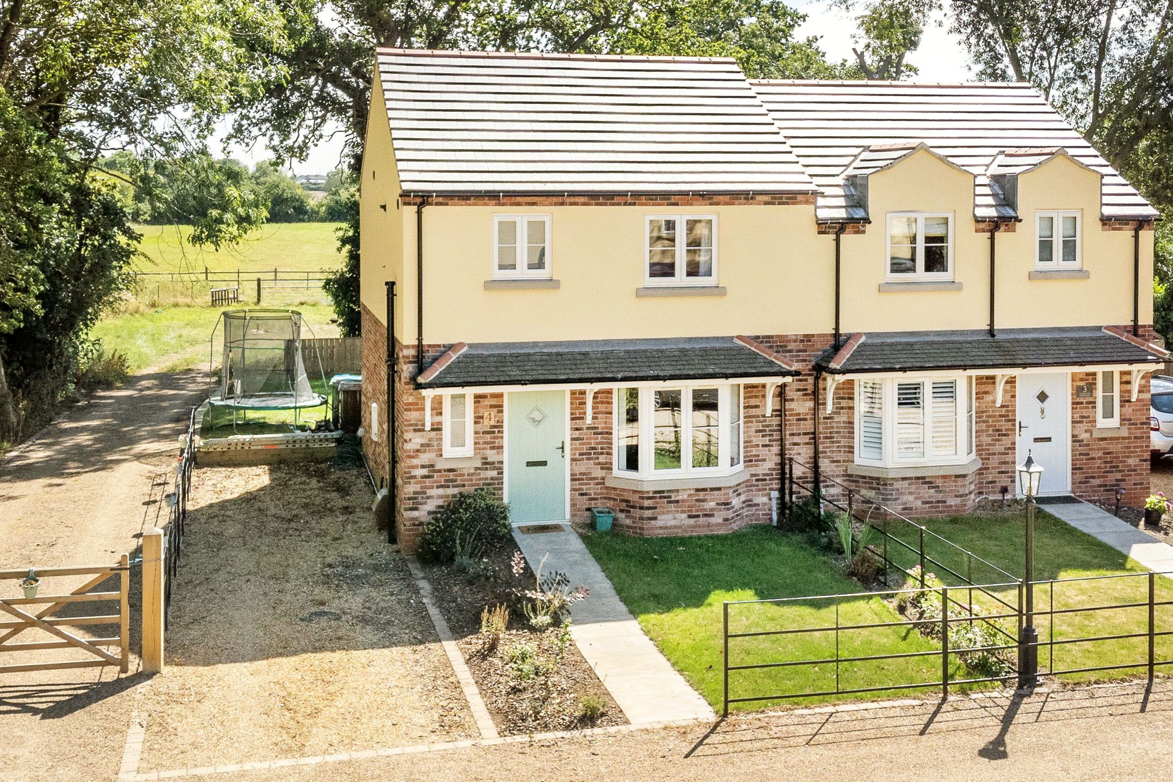 3 bed semidetached house for sale in Lavender Croft, Bubwith, Selby