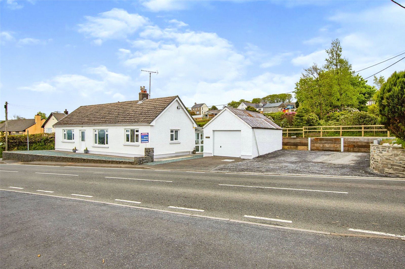 3 bed bungalow for sale in Llanllwni, Pencader, Sir Gaerfyrddin SA39