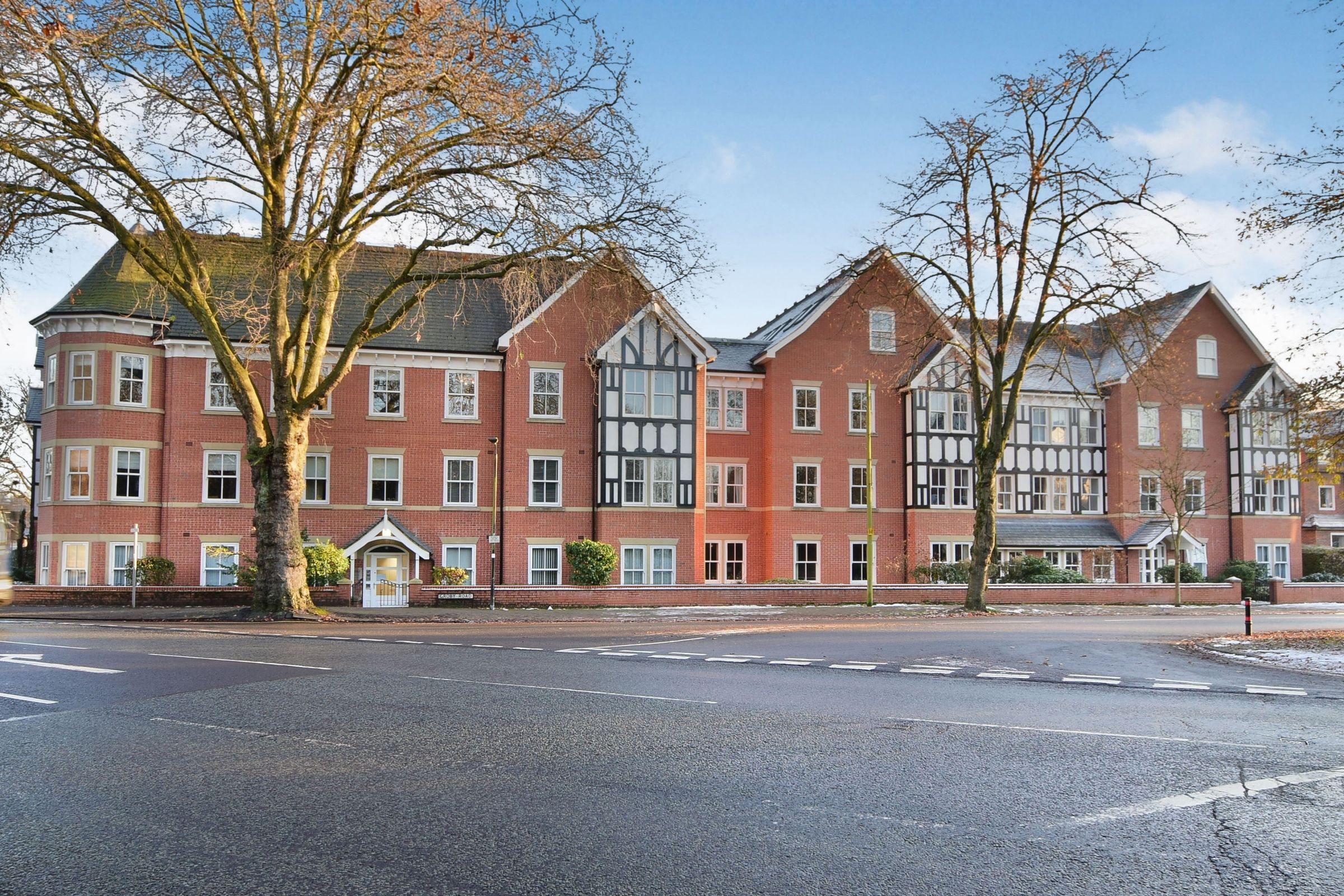 1 bed flat for sale in Groby Road, Altrincham WA14 Zoopla