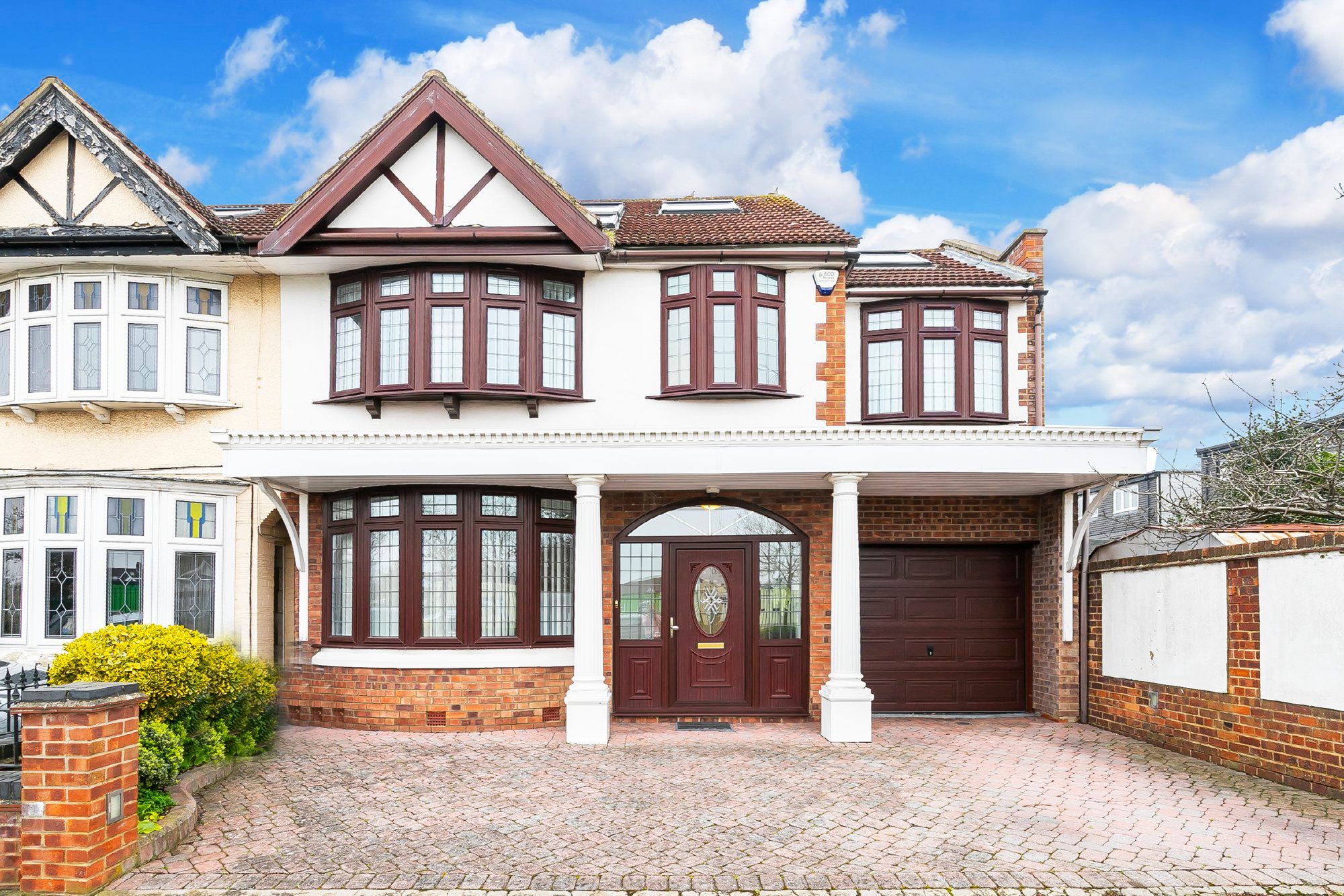 4 bed semidetached house for sale in Lord Avenue, Ilford IG5 Zoopla