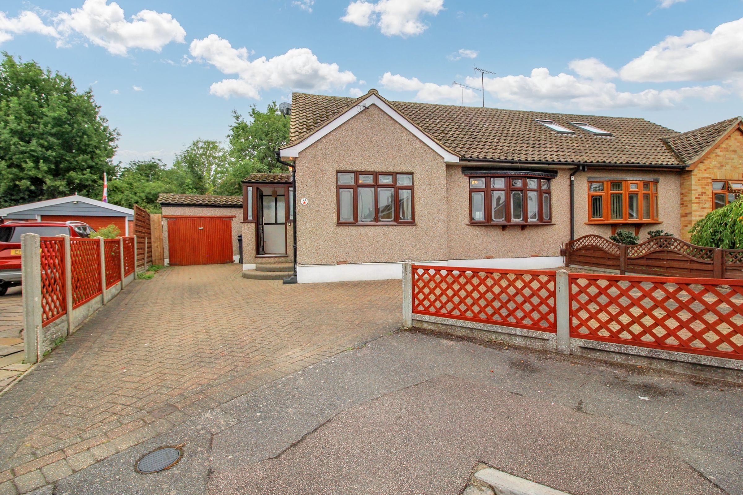 2 bed semidetached bungalow for sale in Keith Avenue, Runwell