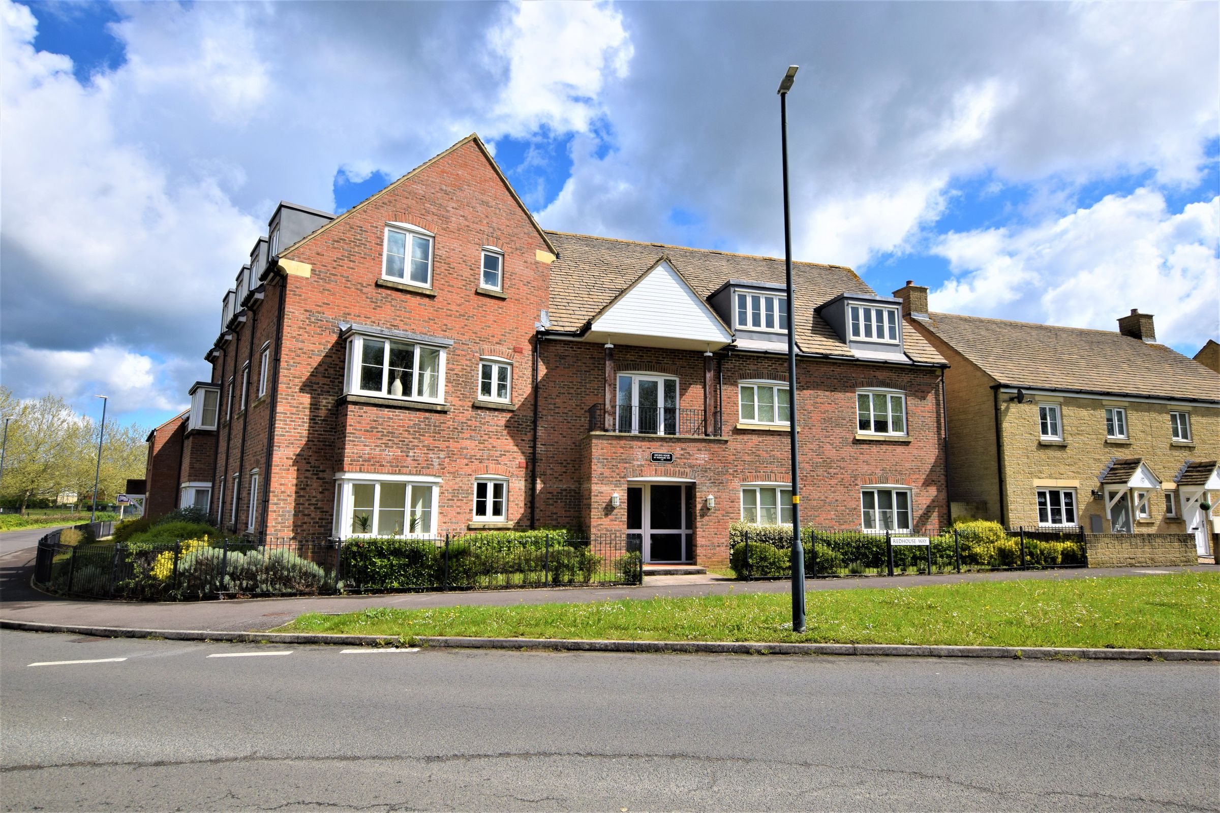 Oxford House Redhouse Way Redhouse SN25  