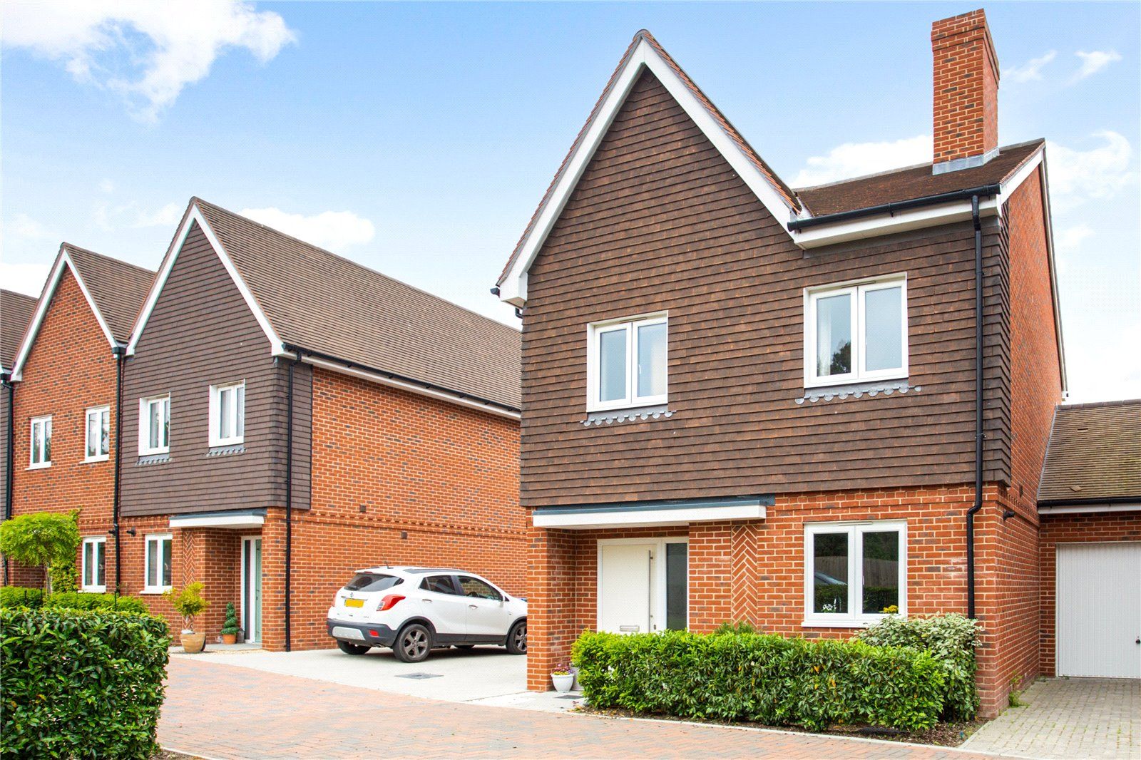 3 bed linkdetached house for sale in Old Brickworks Lane, South