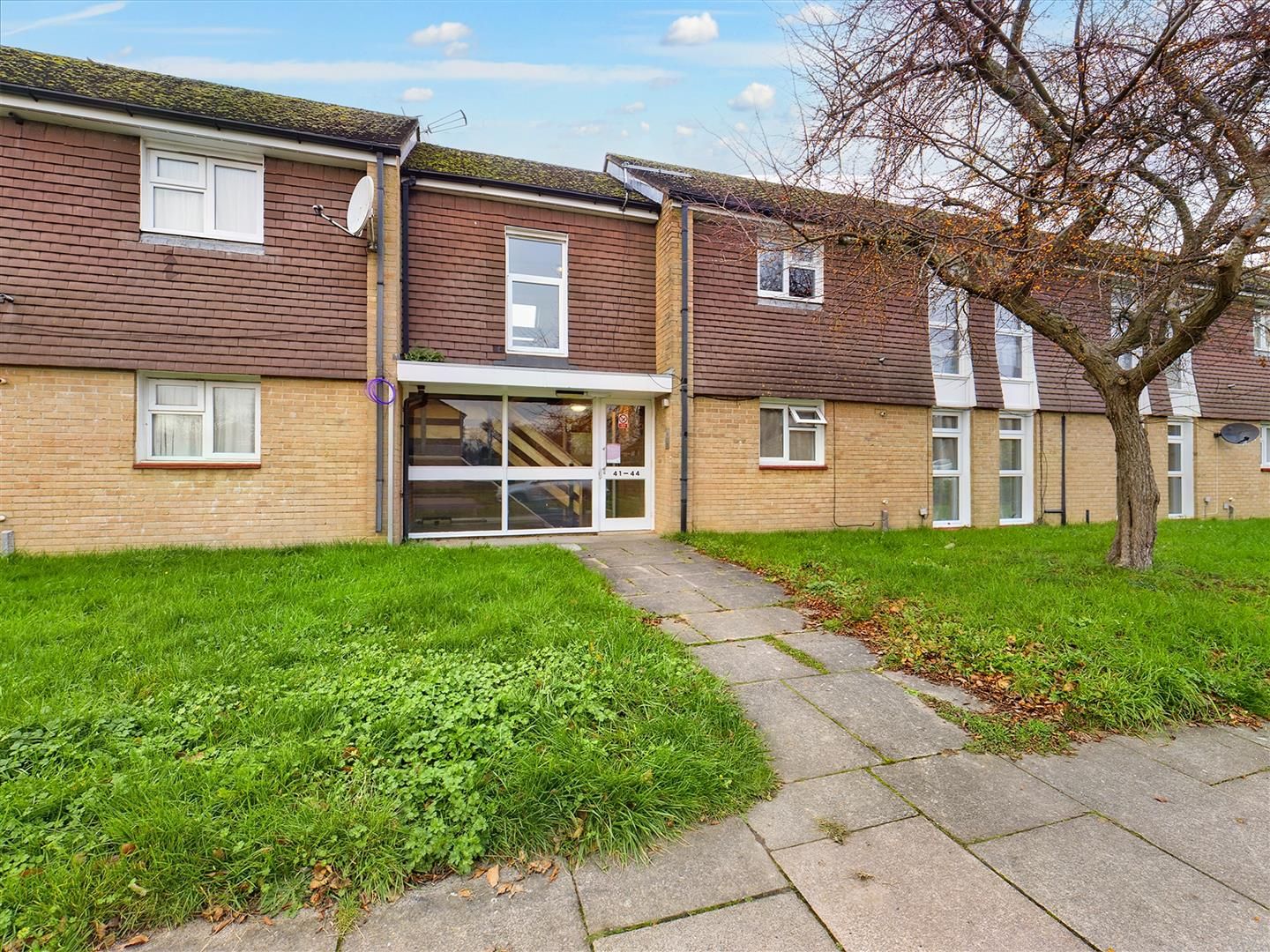 1 bed flat for sale in Ivory Walk, Bewbush, Crawley RH11 Zoopla