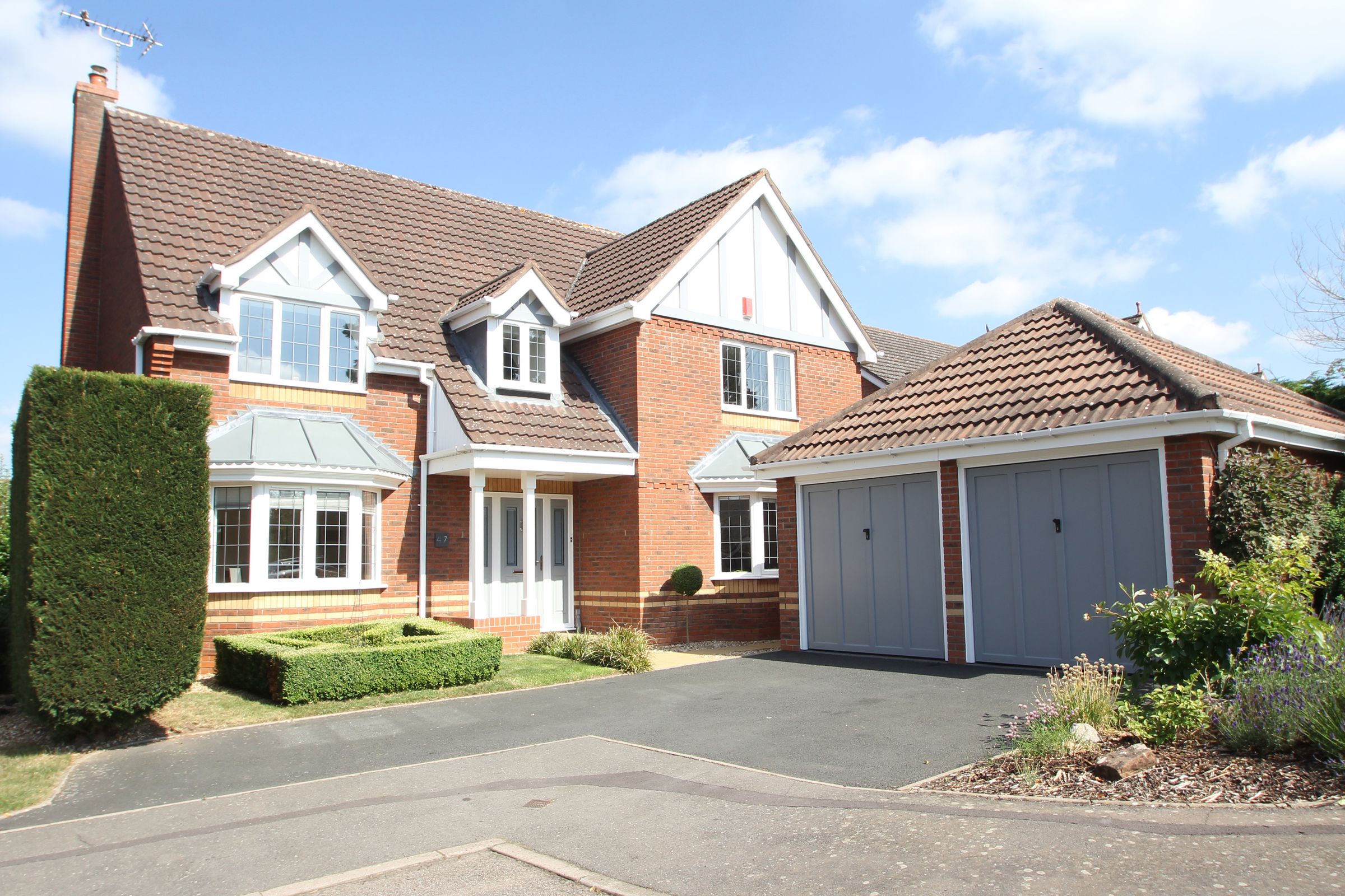 5 bed detached house for sale in Riddings Hill, Berkswell Gate, Balsall