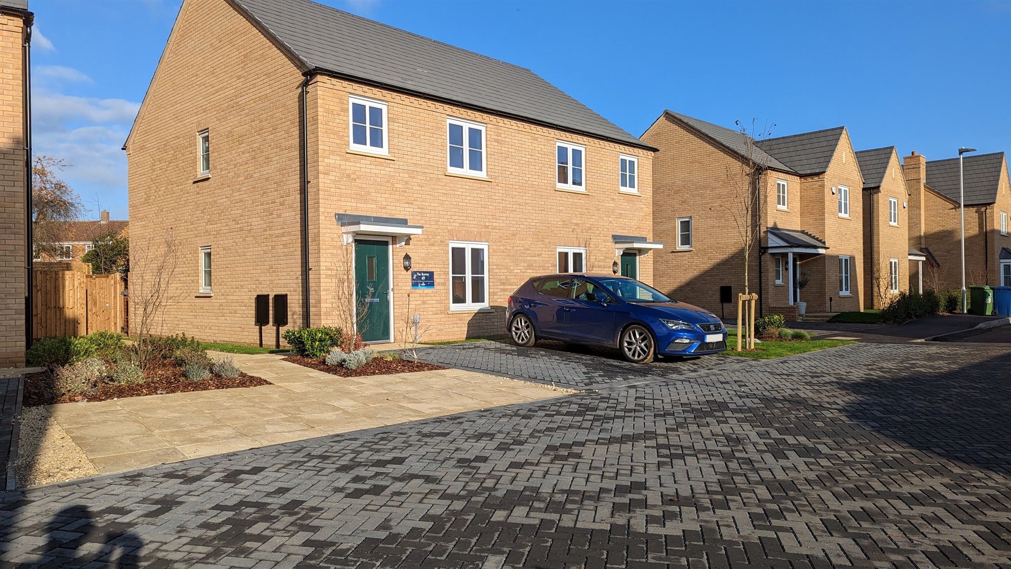 3 bed semidetached house for sale in Wales Drive, Gamlingay, Sandy