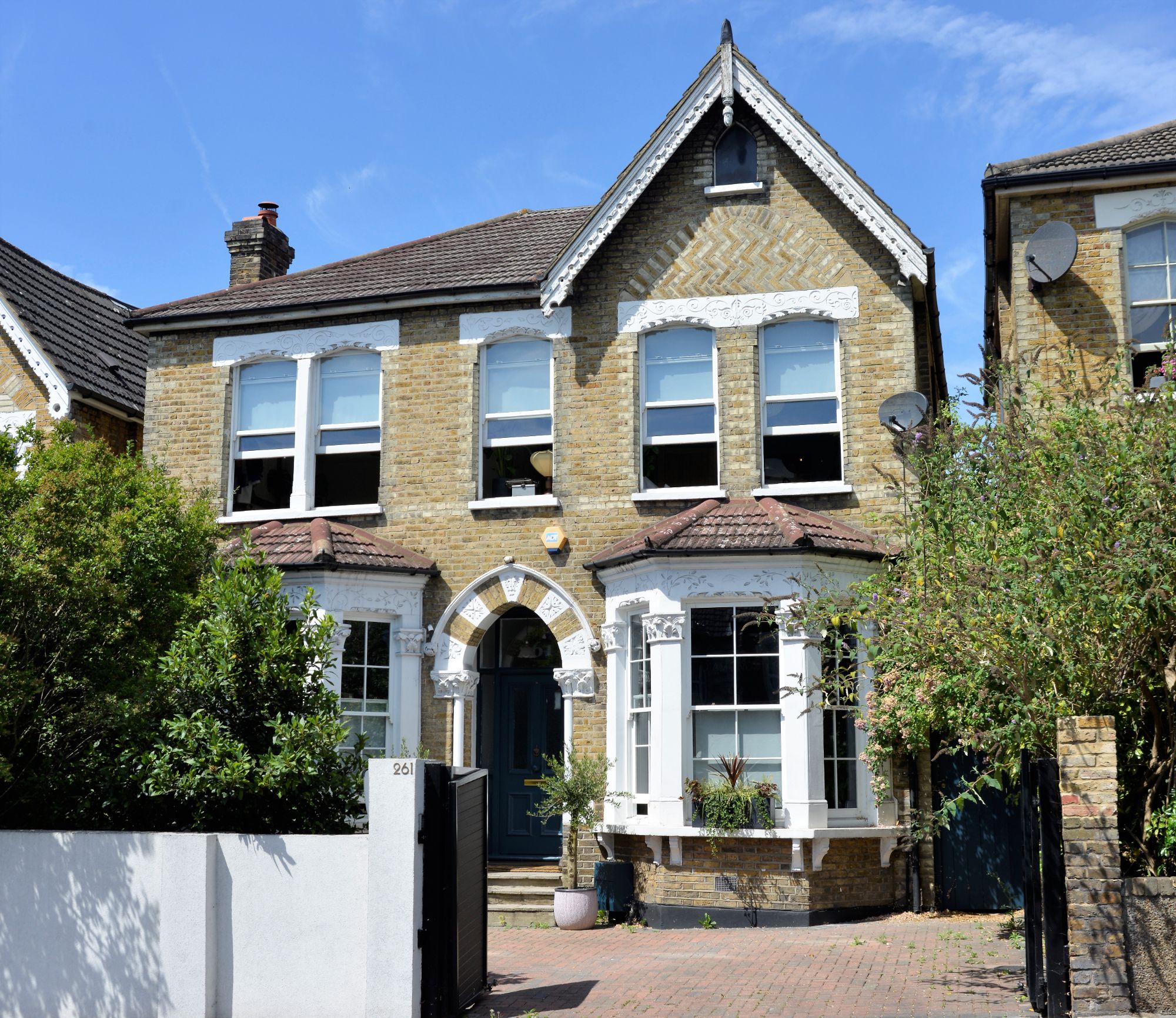 4 bed detached house for sale in Whitehorse Lane, London SE25 Zoopla