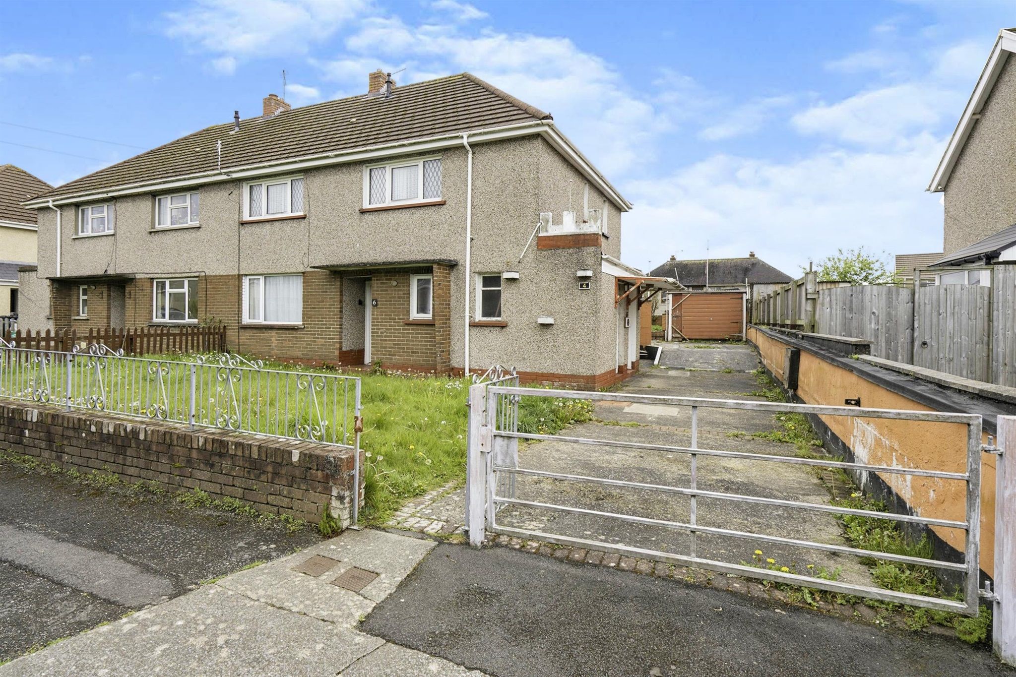 2 bed flat for sale in Heol Catwg, Neath SA10 Zoopla