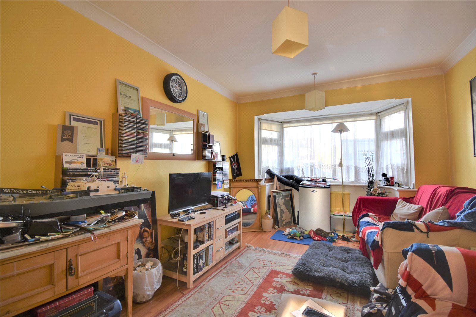 3 bed semidetached house for sale in Bucknalls Lane, Watford