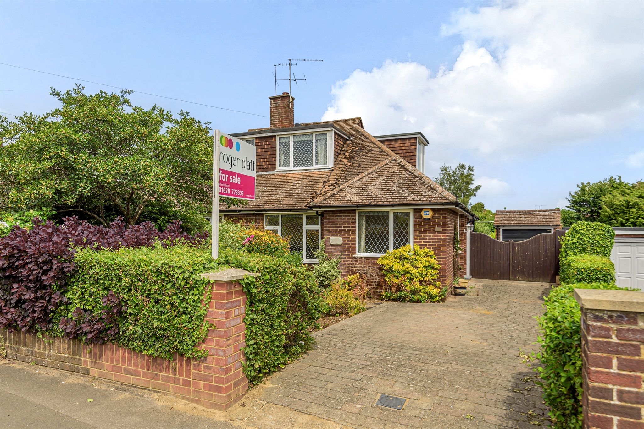 2 bed bungalow for sale in Highway Avenue, Maidenhead SL6 Zoopla