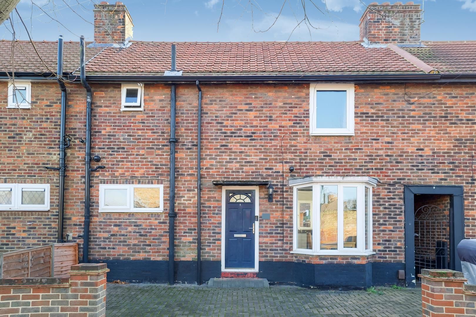 3 bed property for sale in Old Palace Road, Weybridge KT13 Zoopla