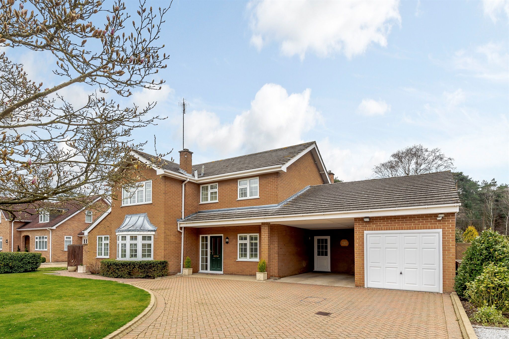 4 bed detached house for sale in The Birches, South Wootton, King's