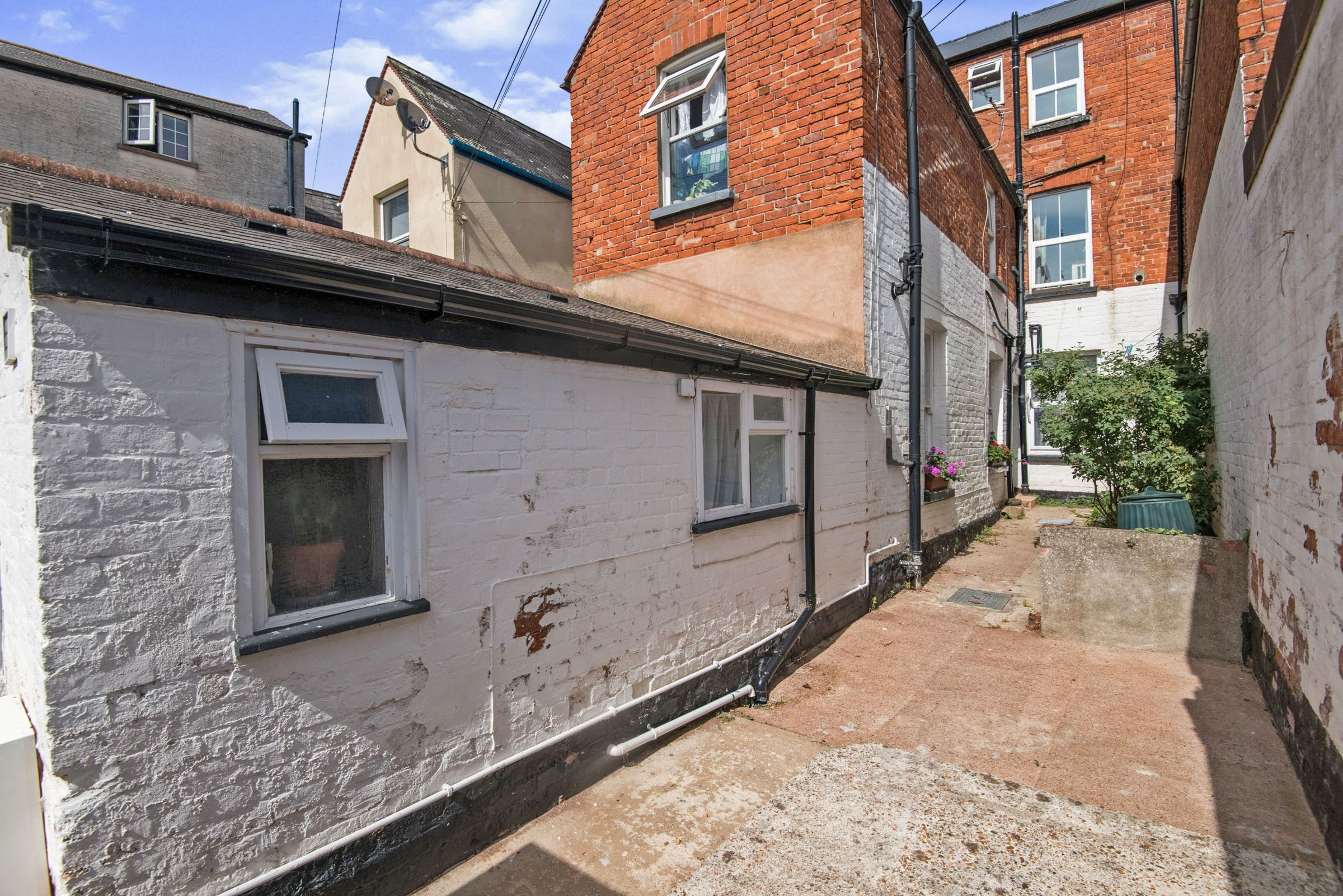 2 bed flat for sale in Morton Road, Exmouth EX8 Zoopla