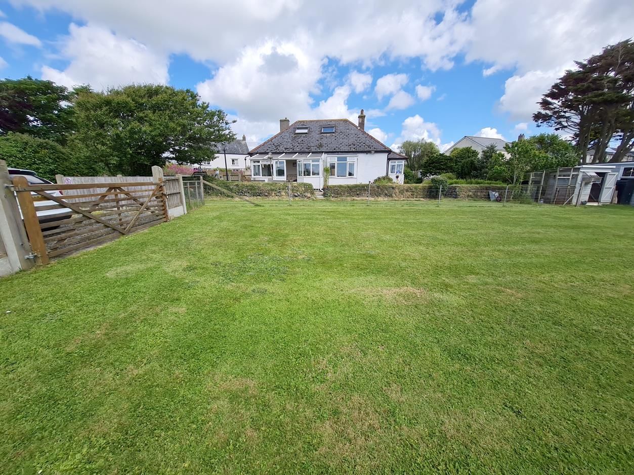 4 bed detached bungalow for sale in White Cross, Cury, Helston TR12