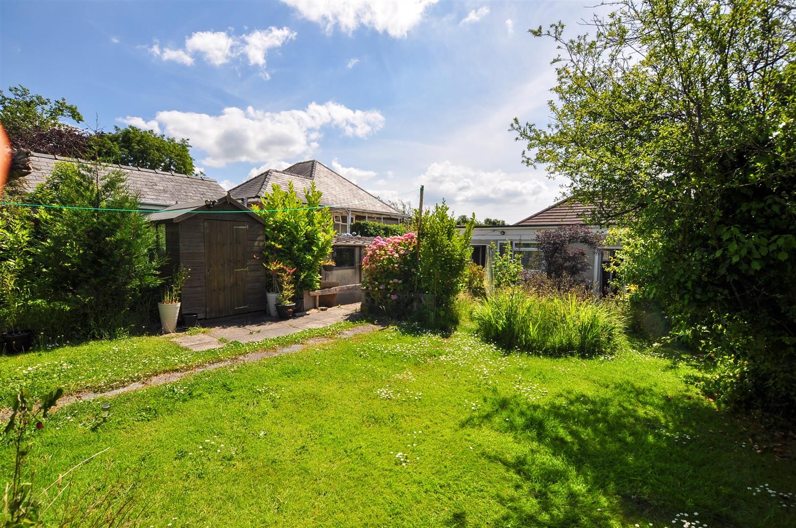3 bed detached bungalow for sale in Penllwynrhodyn Road, Llwynhendy
