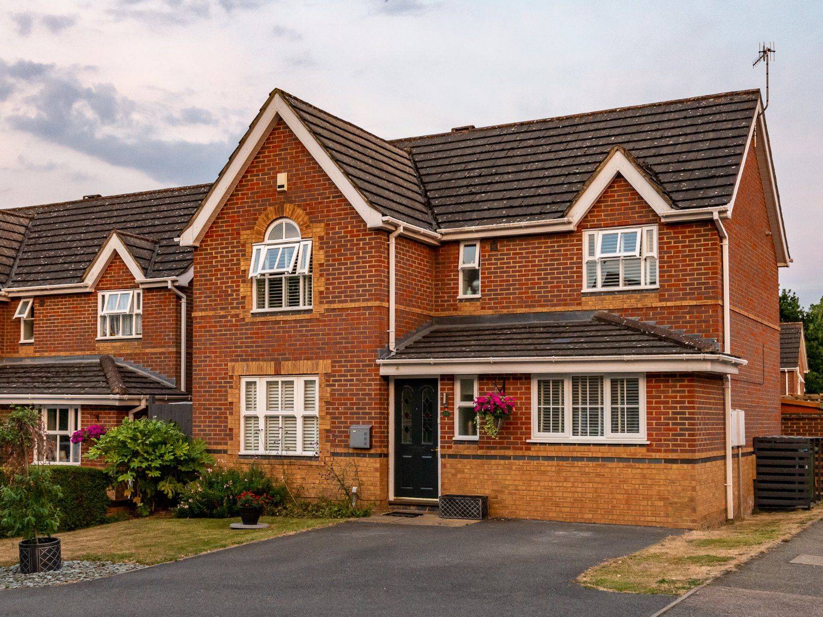 4 bed detached house for sale in Lyrical Way, Hemel Hempstead HP1 Zoopla