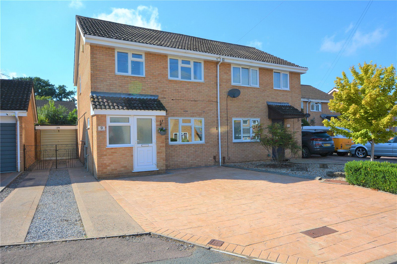 3 bed semidetached house for sale in Blackthorn Gardens, Quedgeley
