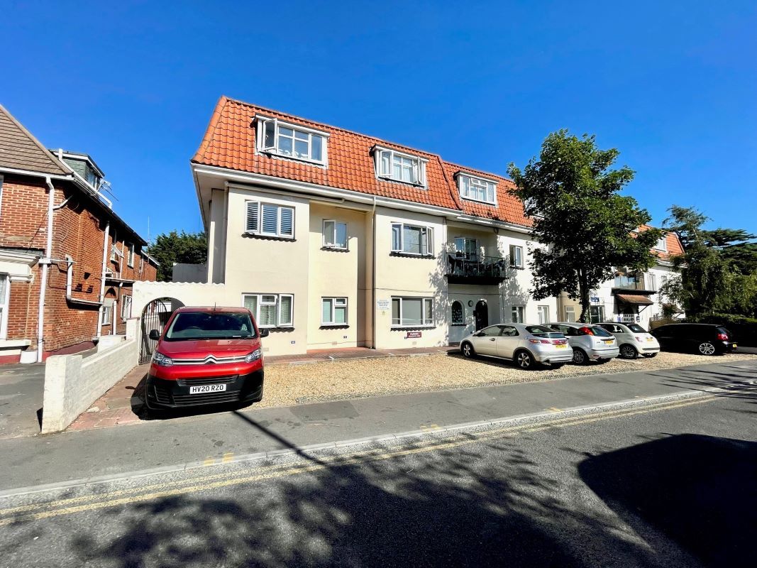 1 bed flat for sale in Flat 5 Princes Court, 2830 Sea Road,