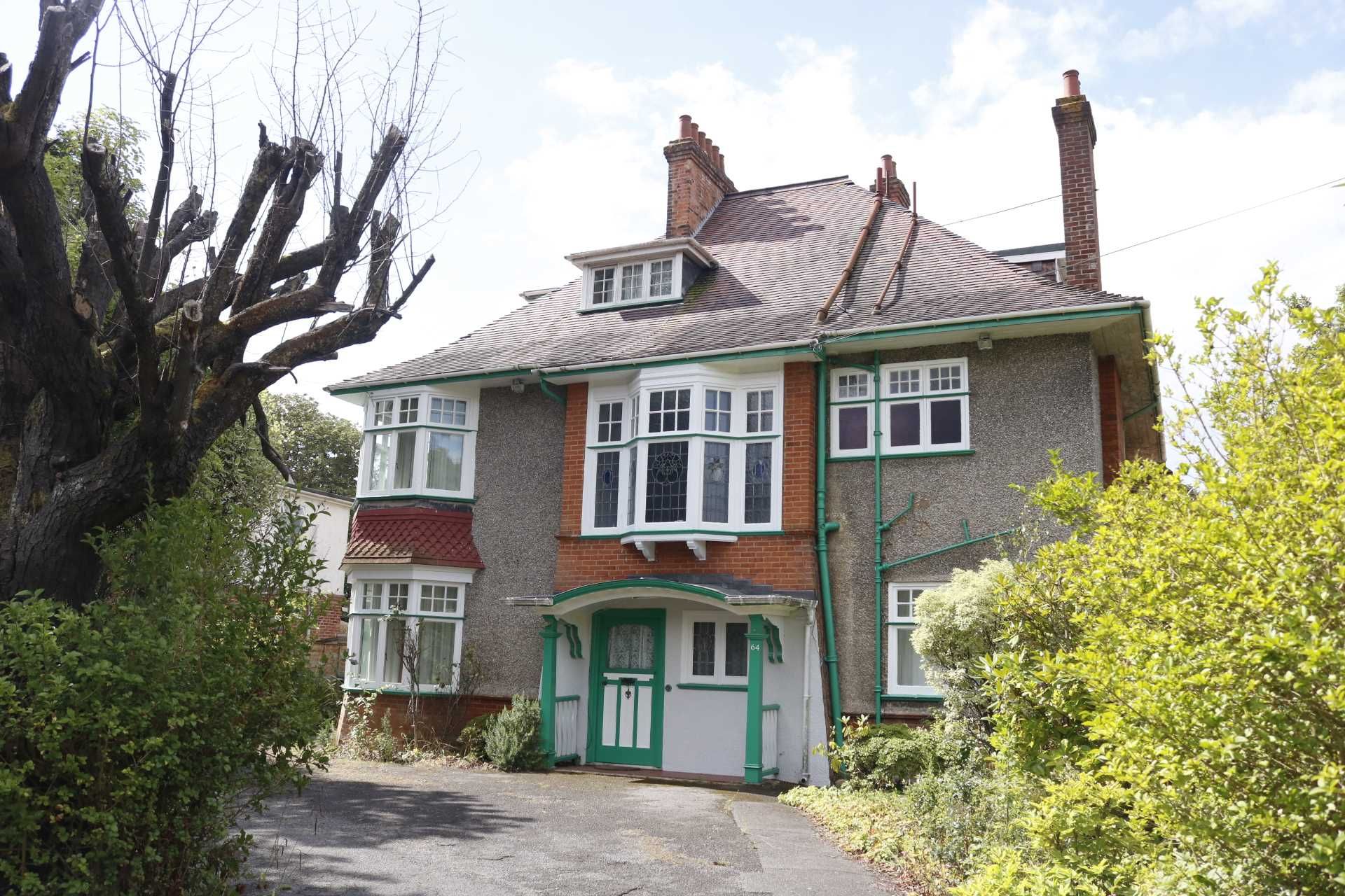 Portchester Road, Charminster, Bournemouth BH8  