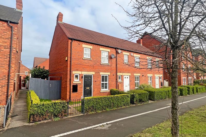 3 bed end terrace house for sale in Sainte Foy Avenue, Darwin Park