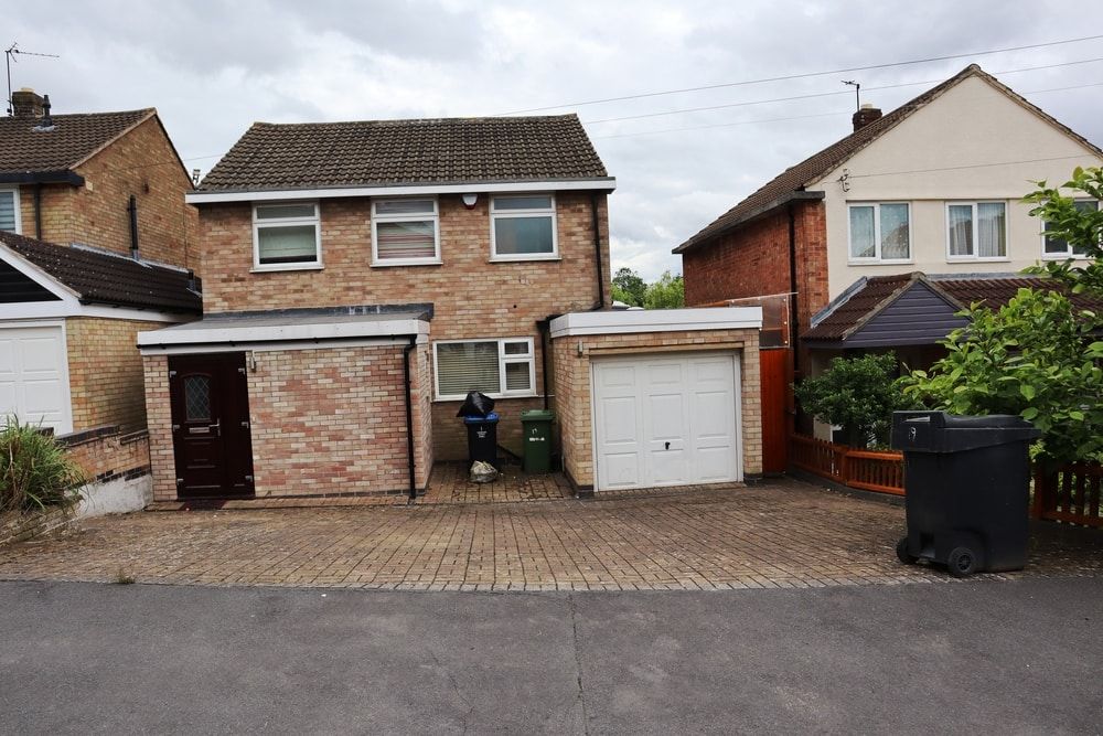 Forest Rise Thurnby Leicester LE5  