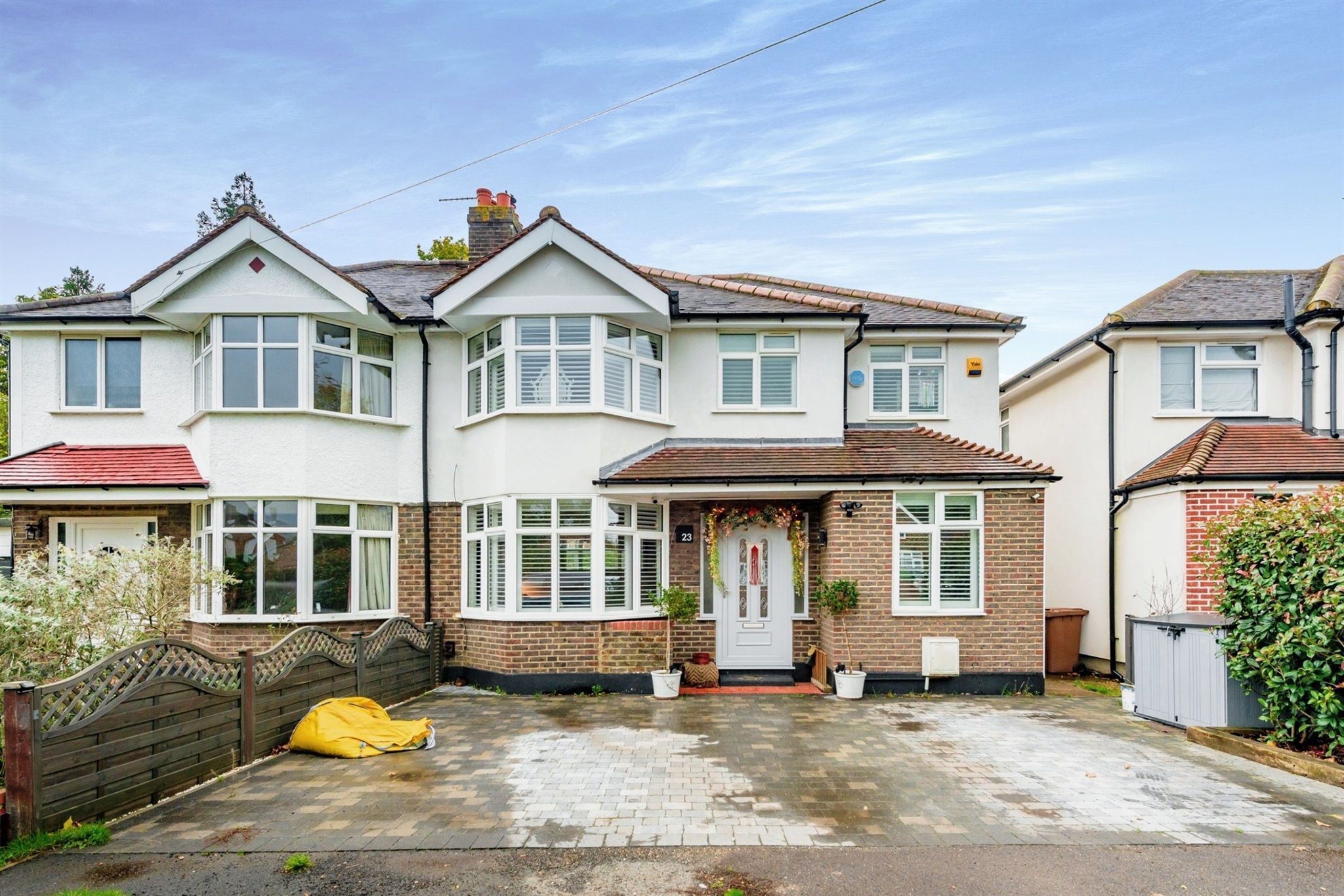 4 bed semidetached house for sale in Wolverton Gardens, Horley RH6 Zoopla