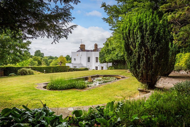 5 bed semidetached house for sale in Downs Lane, Leatherhead KT22 Zoopla