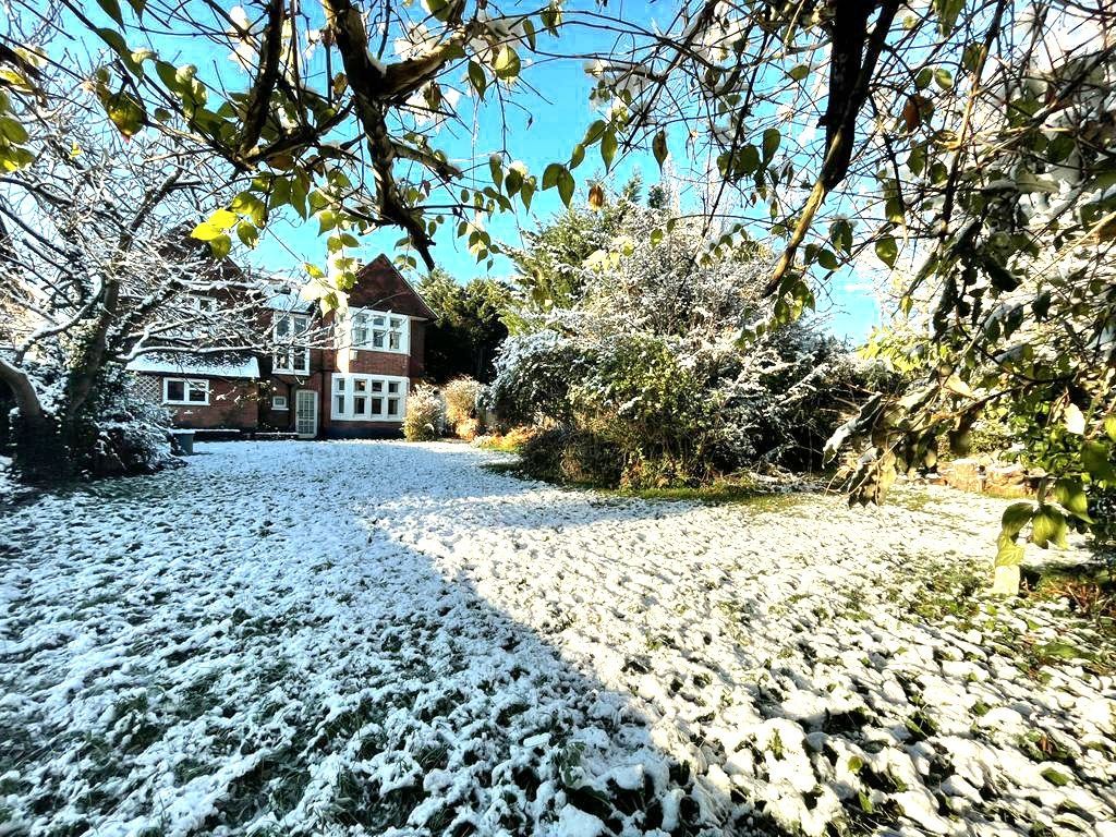 4 bed detached house for sale in Wickham Way, Park Langley, Beckenham