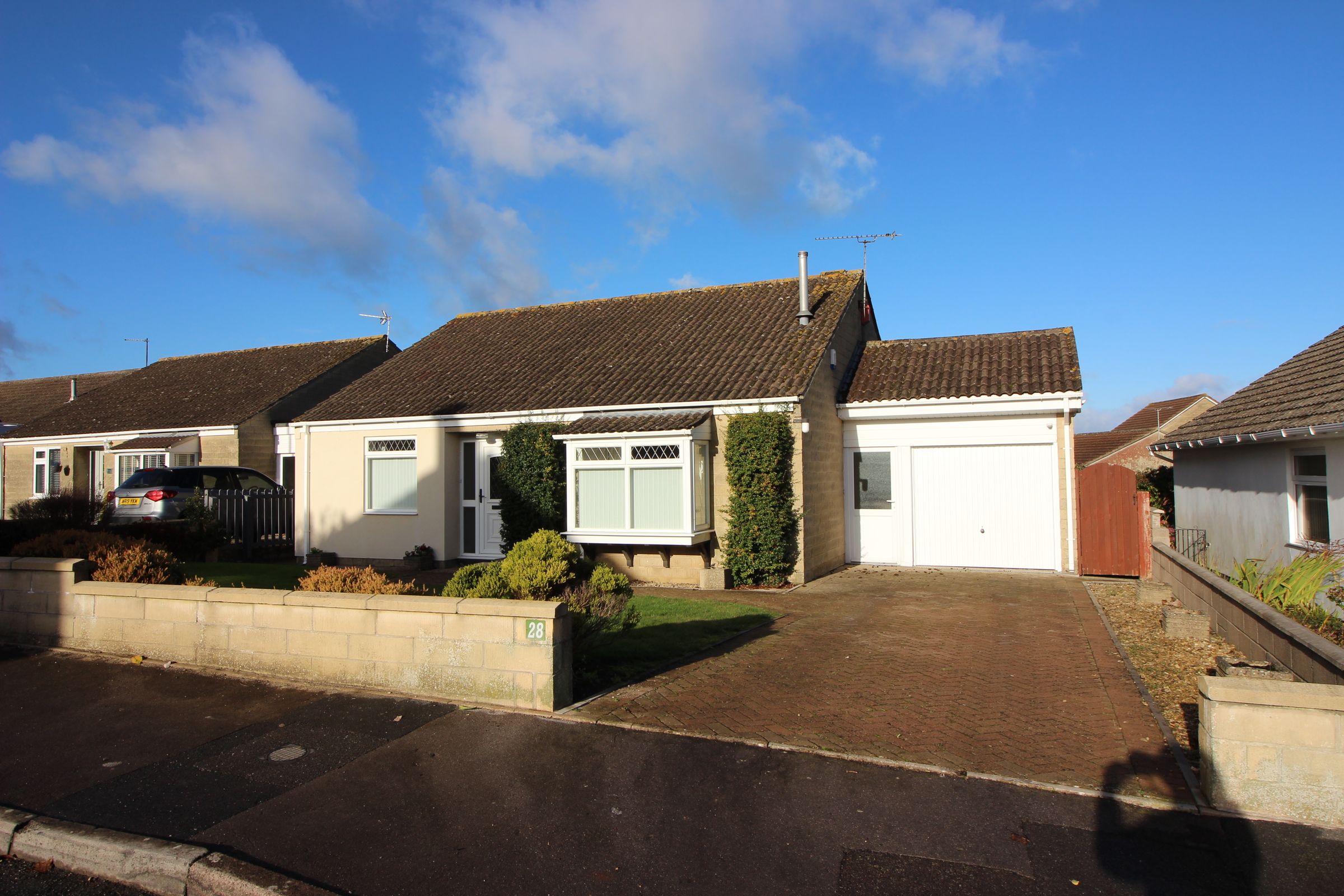 3 bed bungalow to rent in Winterfield Park, Paulton BS39 Zoopla