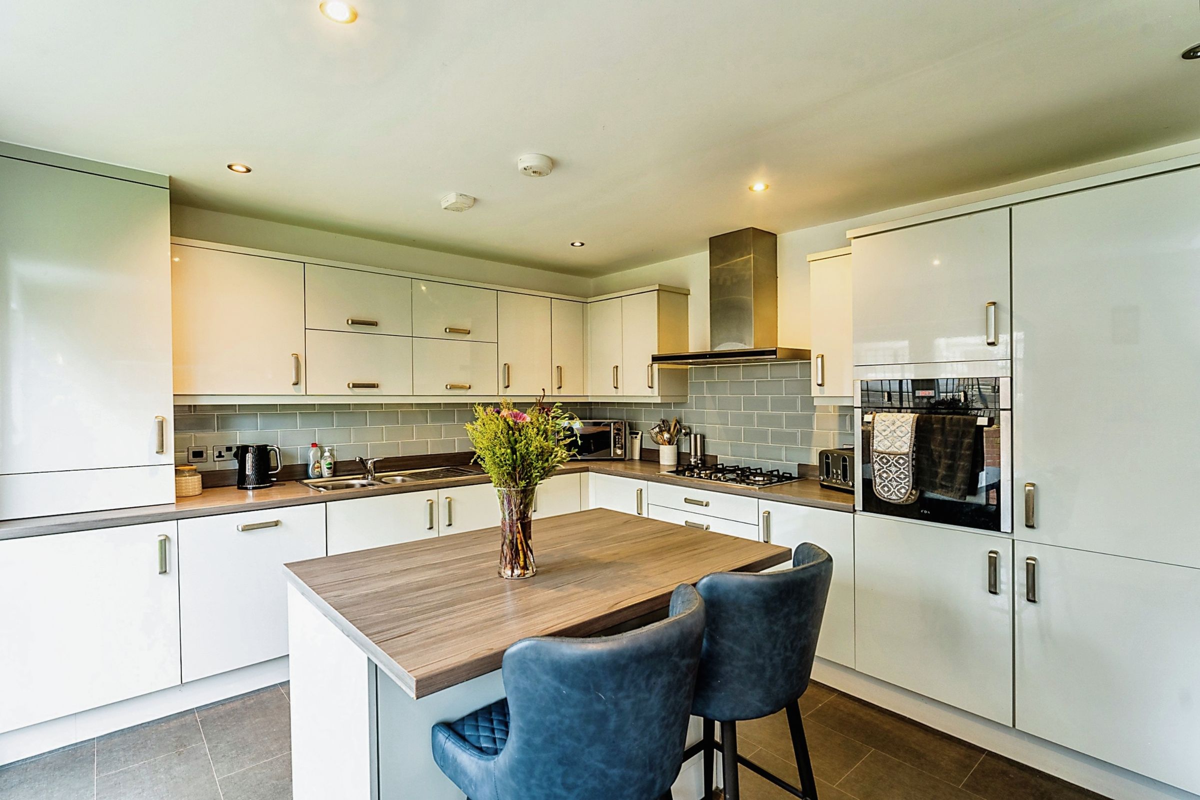 4 bed detached house for sale in Gwel Y Llan, Caernarfon, Gwynedd LL55 Zoopla