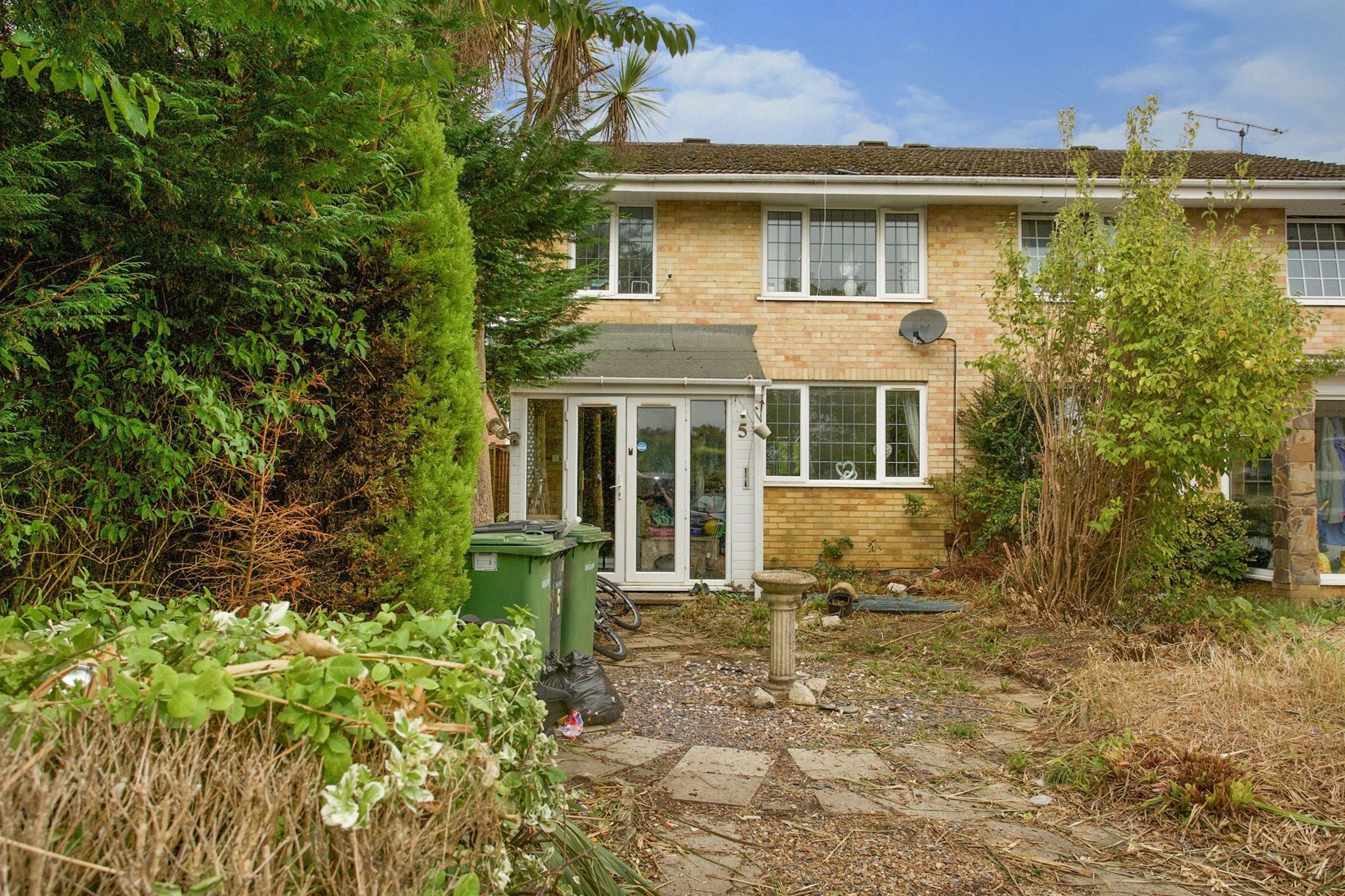 3 bed semidetached house for sale in Chichester Close, Hedge End