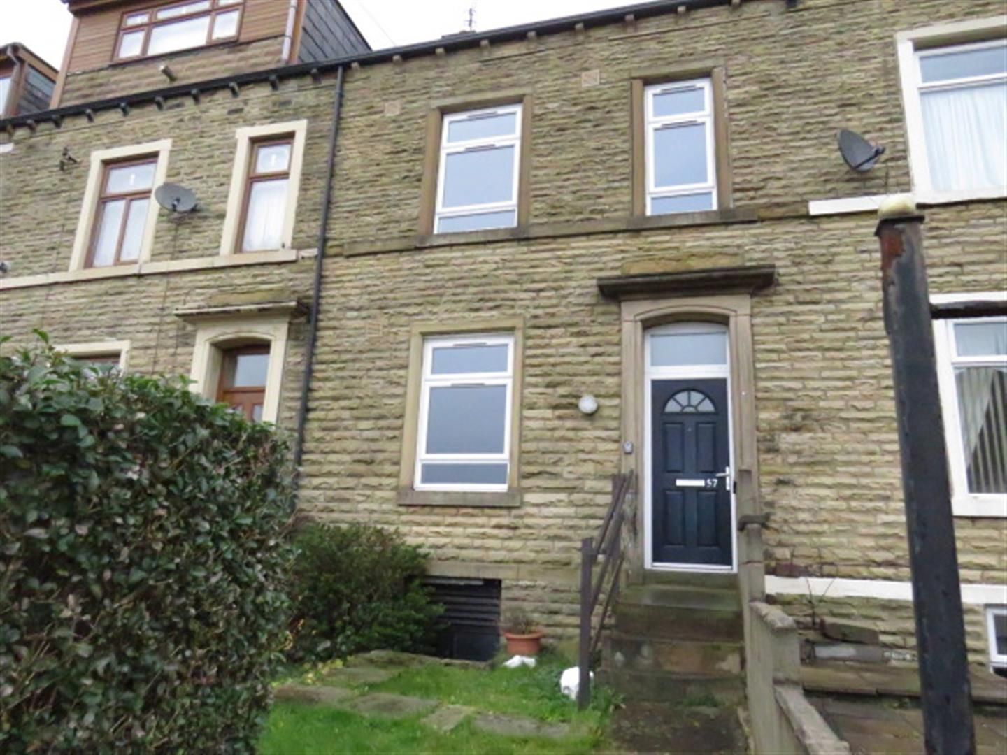 4 bed terraced house for sale in Hustler Street, Bradford BD3 Zoopla