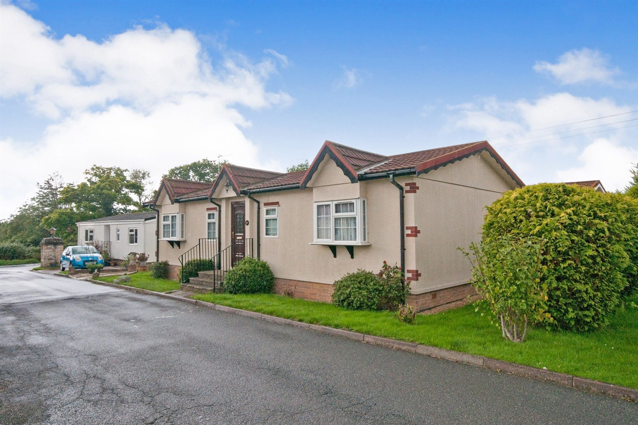 2 bed detached bungalow for sale in Lion House Park, Mill Road BN27